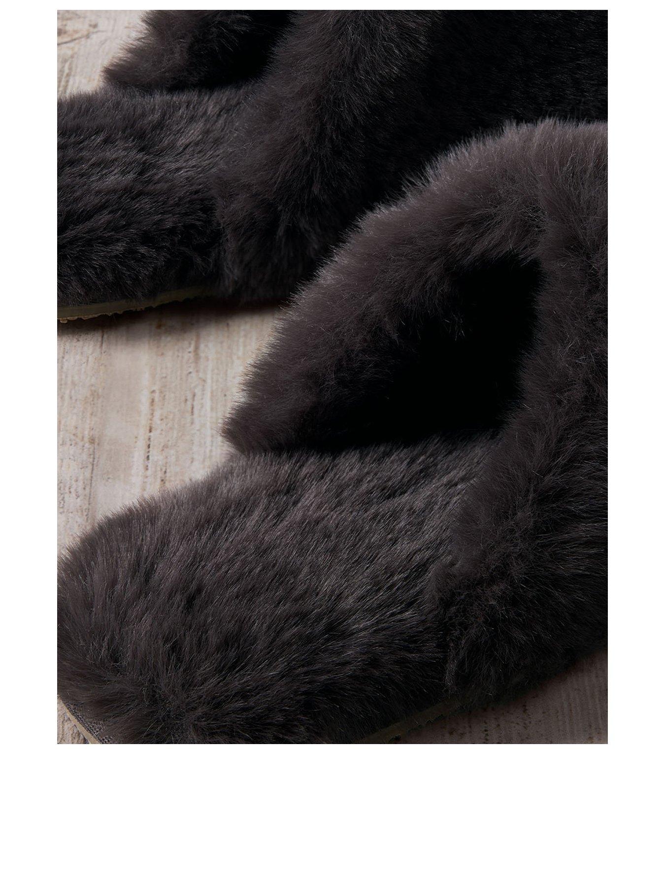  image of chelsea-peers-womens-faux-fur-closed-toe-slippers-brown