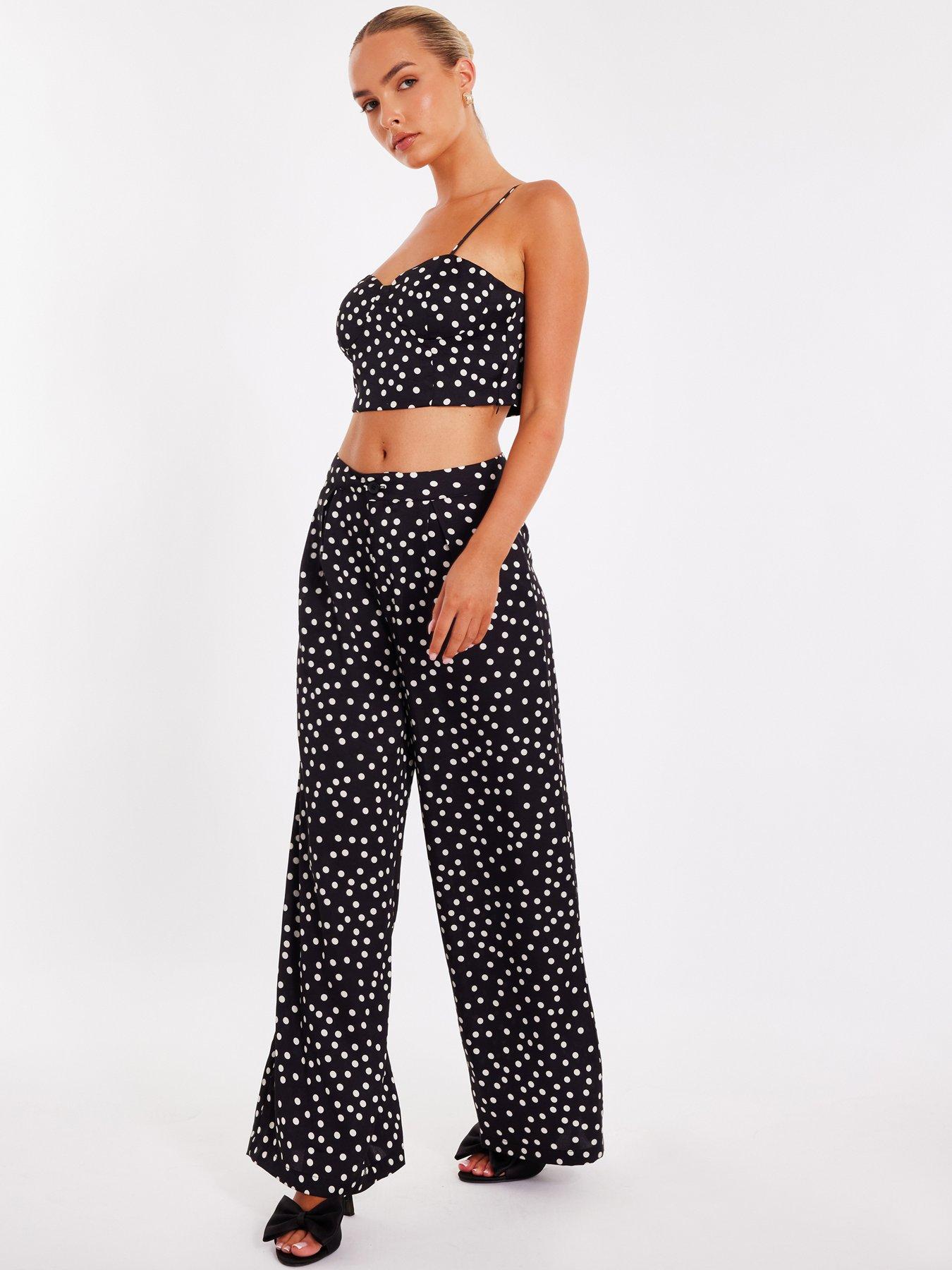 Image 3 of 6 of Quiz Black Polka Dot Crop Top