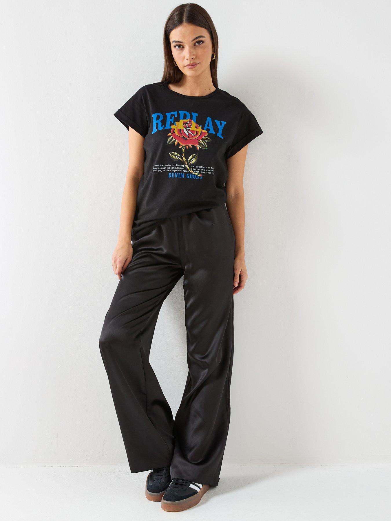  image of replay-rose-logo-print-t-shirt-black