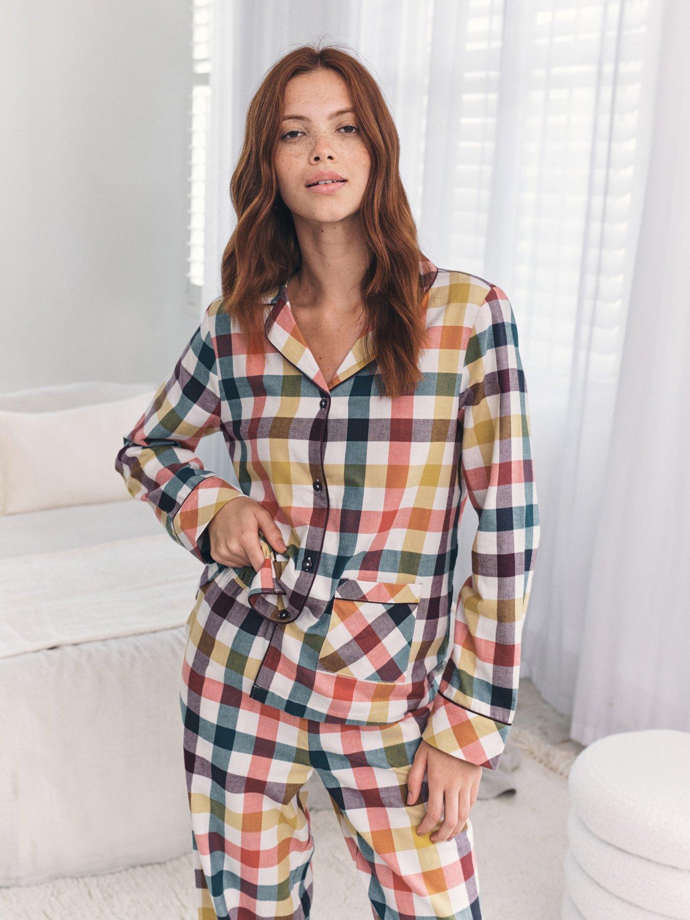 Image 4 of 6 of CHELSEA PEERS Long Pyjama Set - Multi