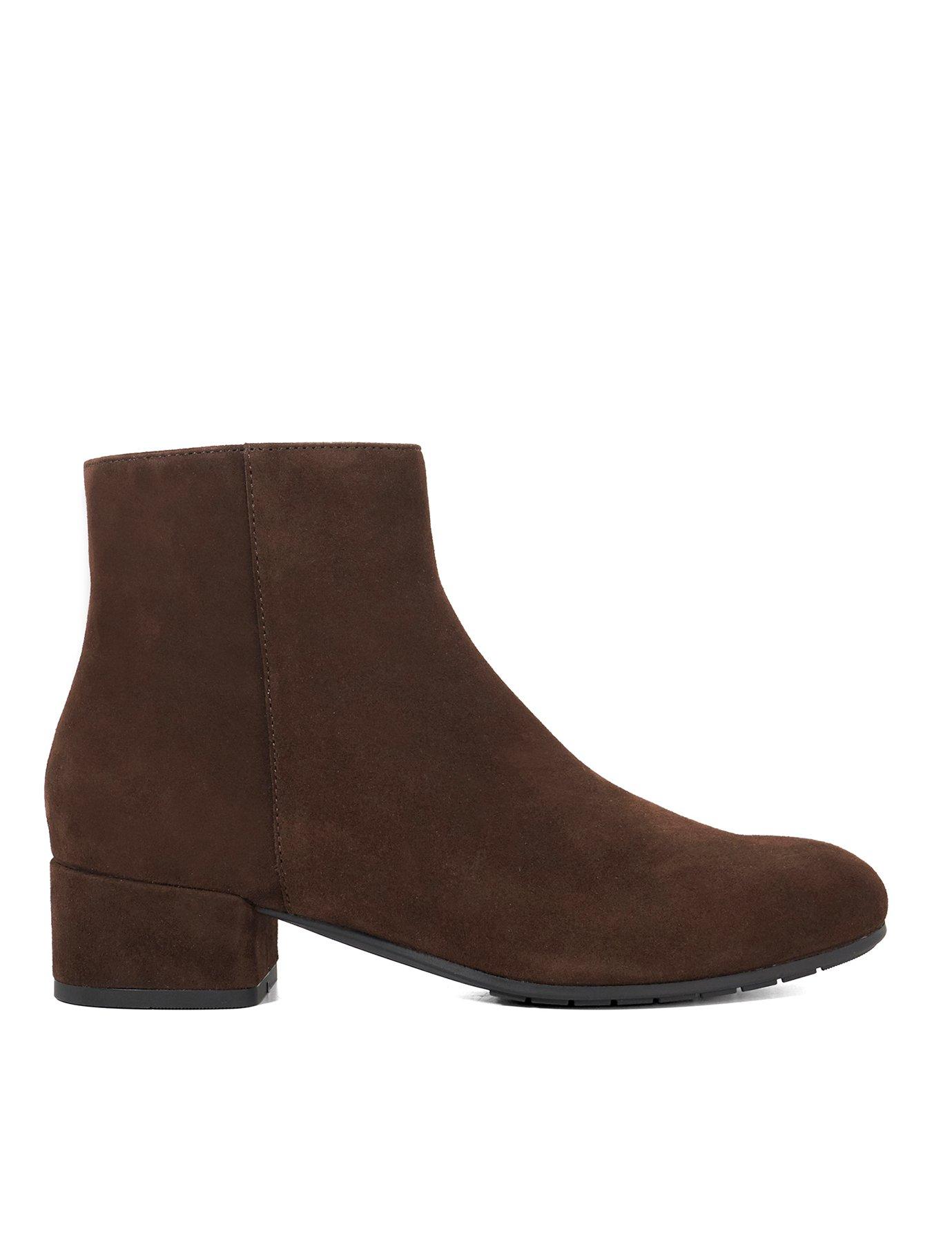 undefined Pippie Low-heel Suede Ankle Boots - Brown