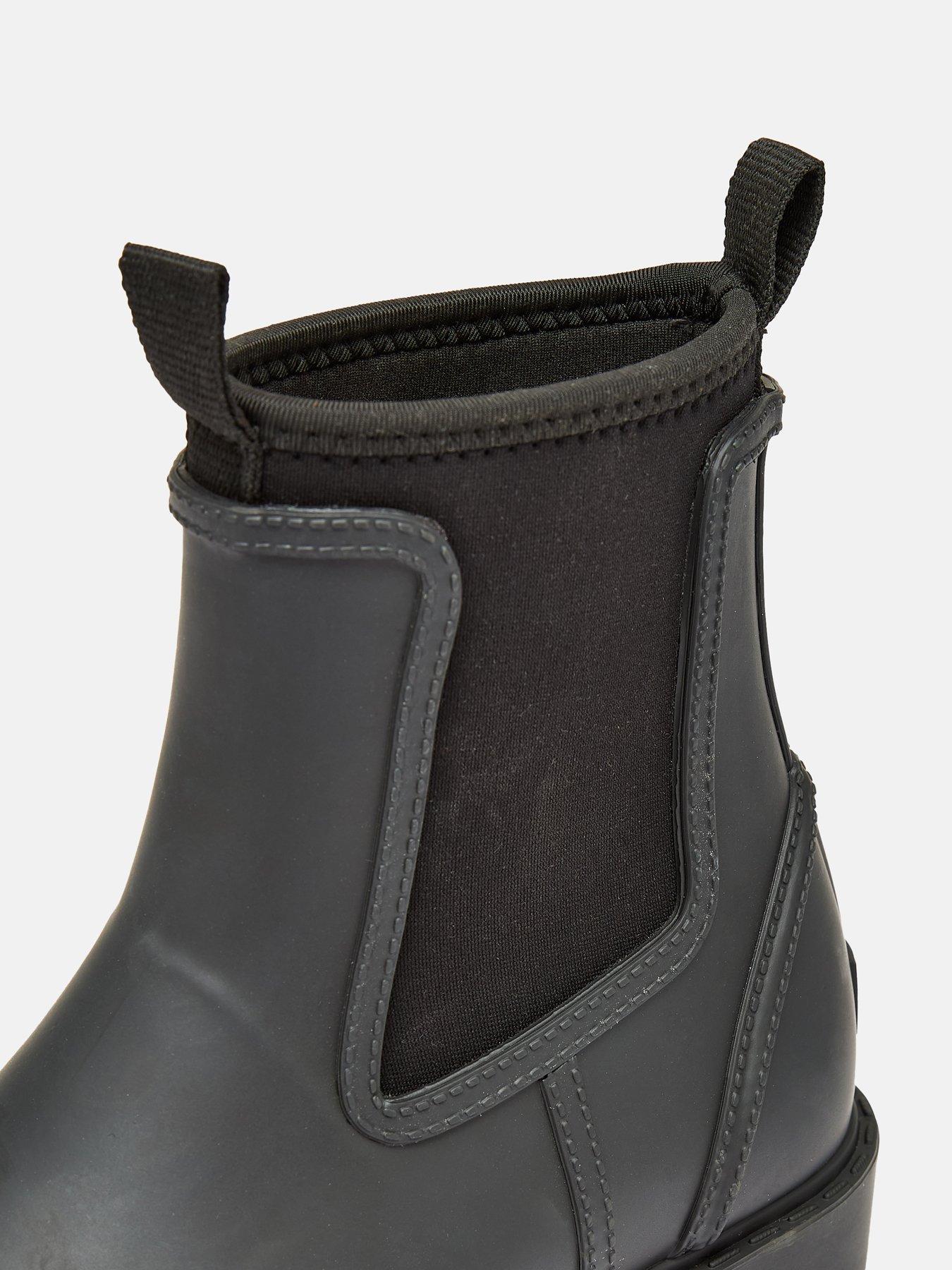 Image 5 of 5 of Joules Short Neoprene-Lined Ankle Wellies - Black