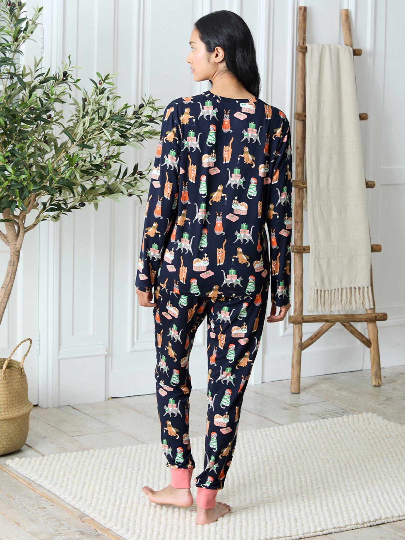 Image 4 of 5 of CHELSEA PEERS Christmas Classic Printed Long Sleeve Pyjama Set - Dark Blue