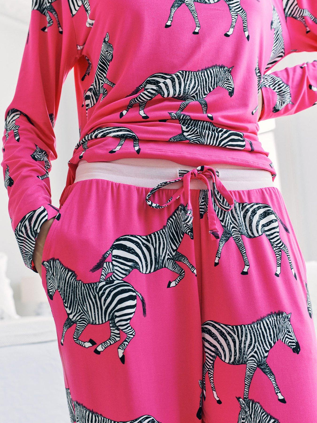 CHELSEA PEERS Classic Long Sleeve Crew Neck Set In Polyester - Pink ...