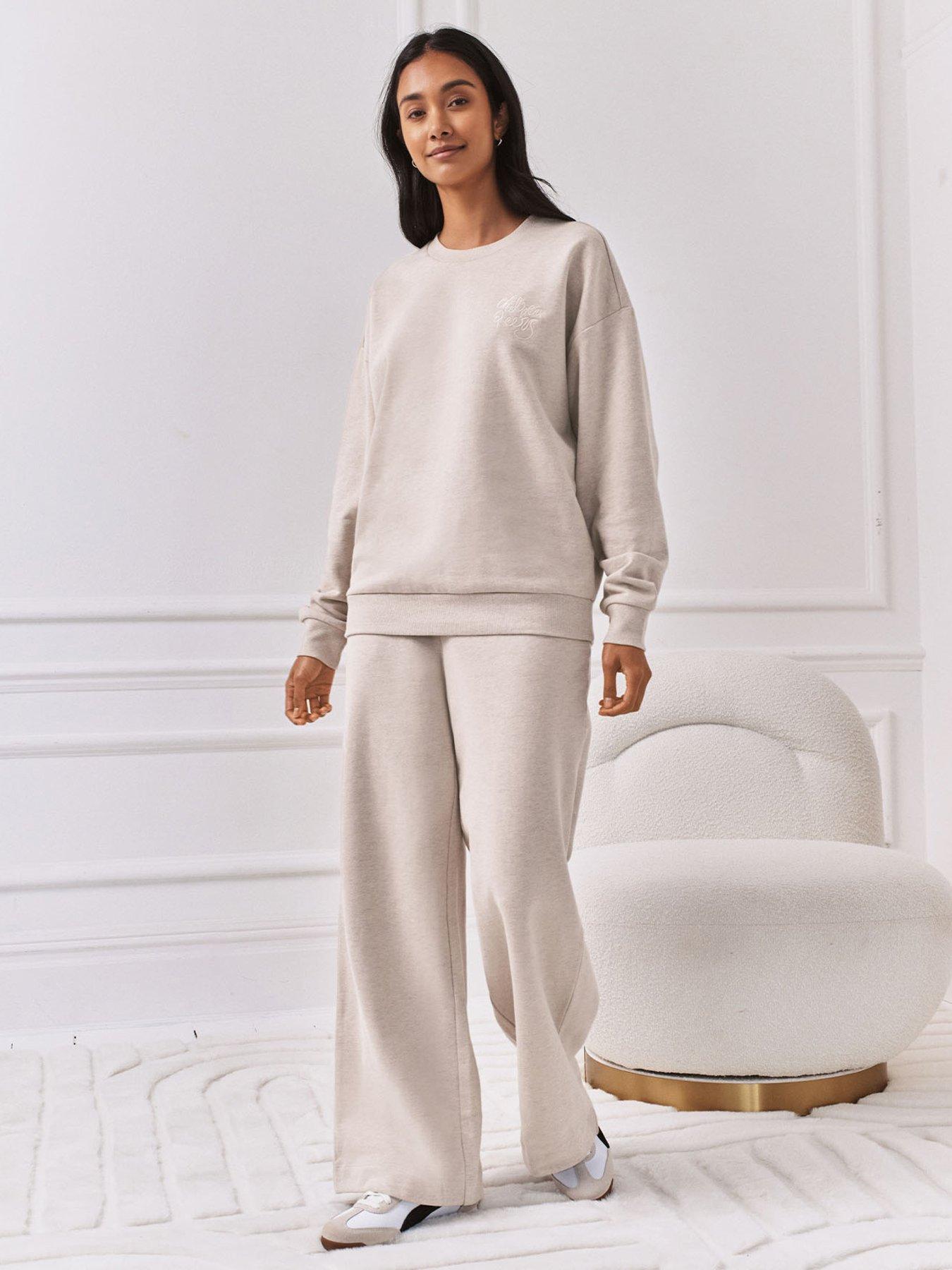 Image 3 of 6 of CHELSEA PEERS Branded Crew Neck Sweatshirt - Beige