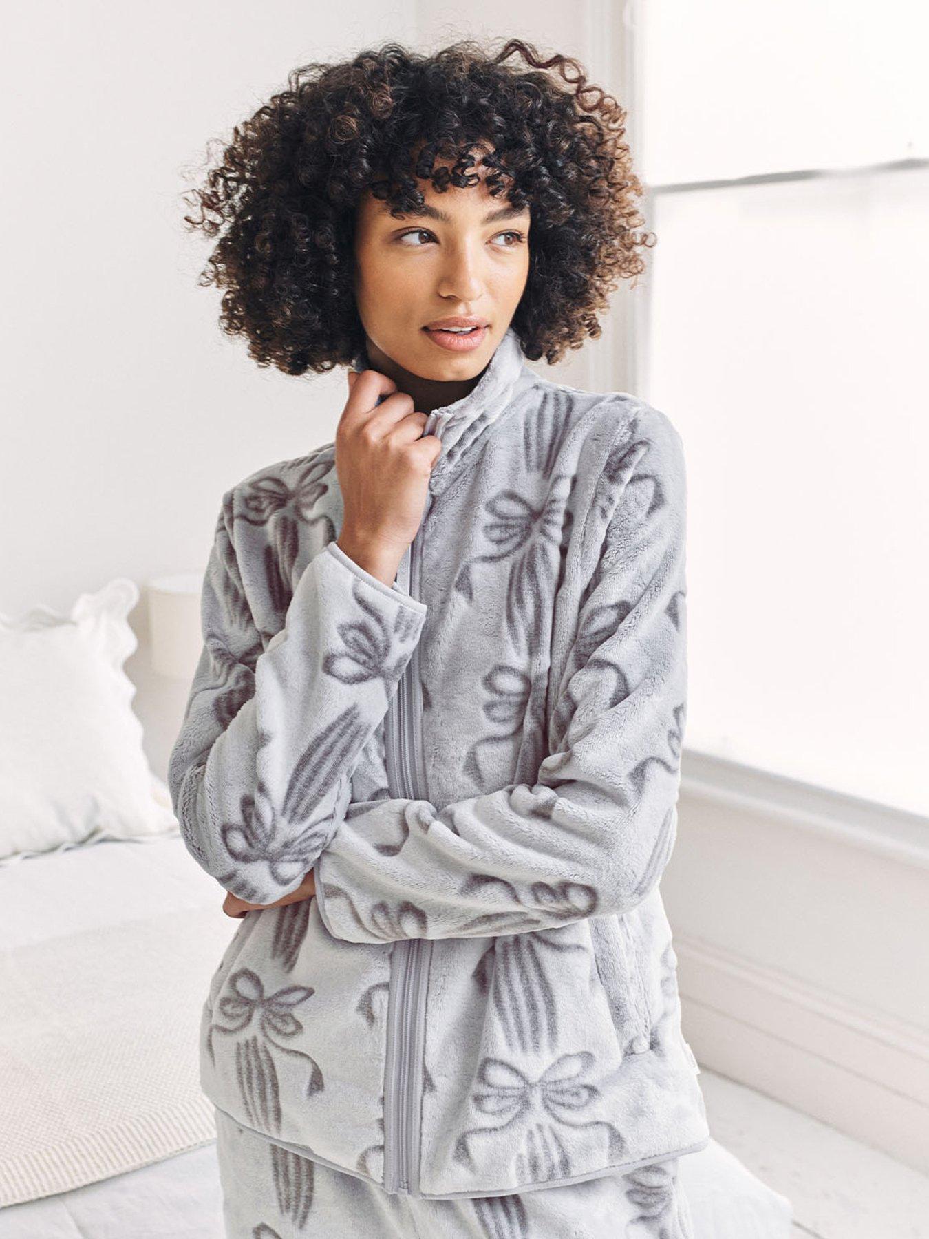  image of chelsea-peers-zip-through-and-wide-leg-jogger-set-in-burnout-beige