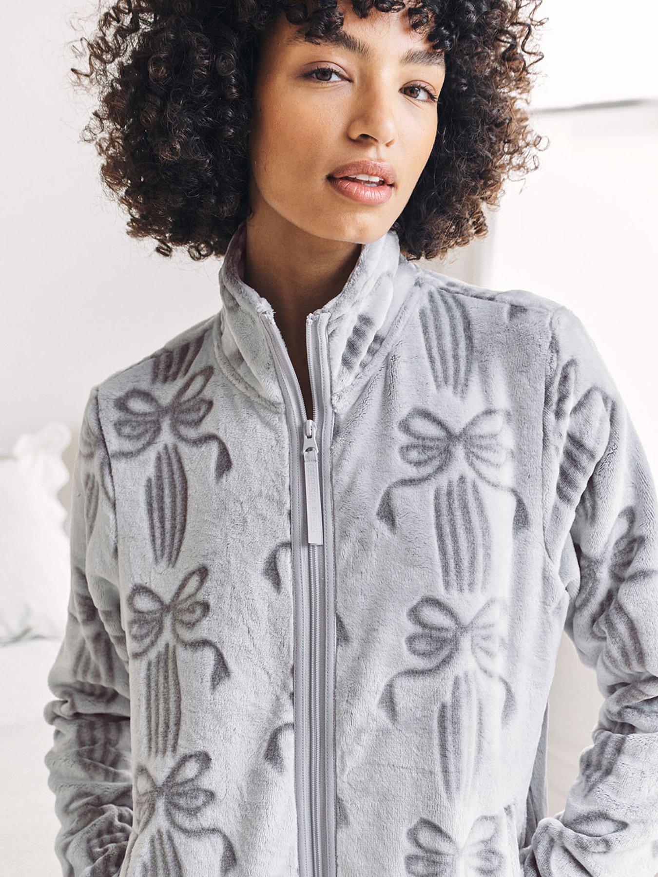  image of chelsea-peers-zip-through-and-wide-leg-jogger-set-in-burnout-beige