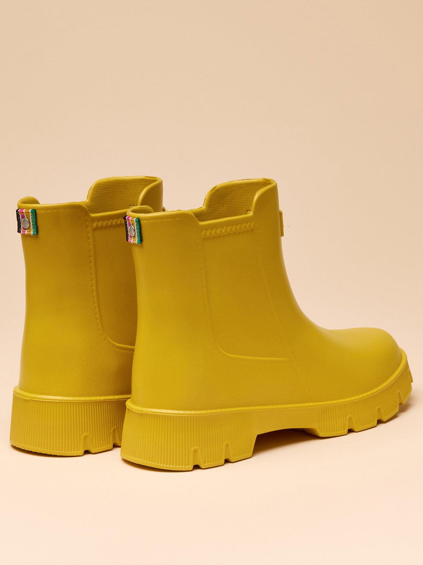 Image 3 of 5 of Joules Lightweight Ankle Wellies - Yellow