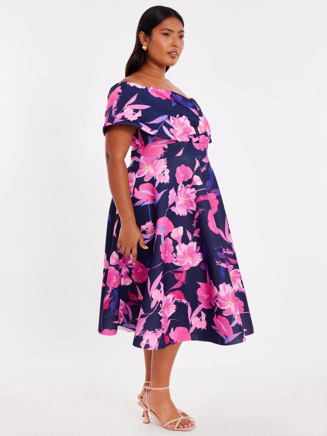 Image 3 of 6 of Quiz Curve Navy Floral Skater Dress