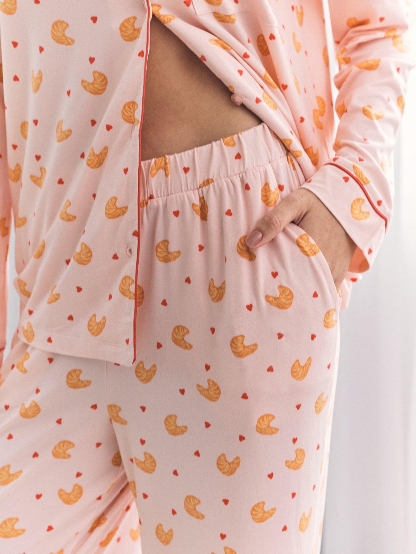Image 5 of 5 of CHELSEA PEERS Long Sleeve Spot Pyjama Set - Pink