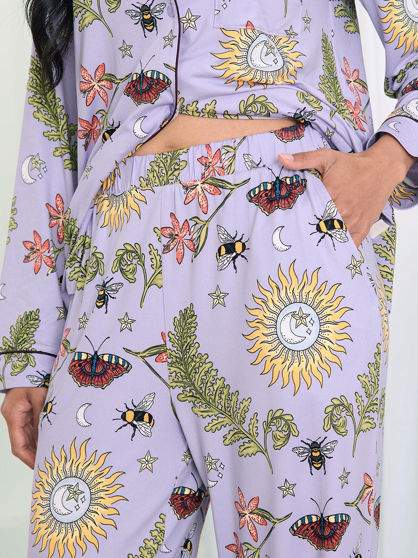 Image 3 of 6 of CHELSEA PEERS Classic Long Button Up Set - Light Purple