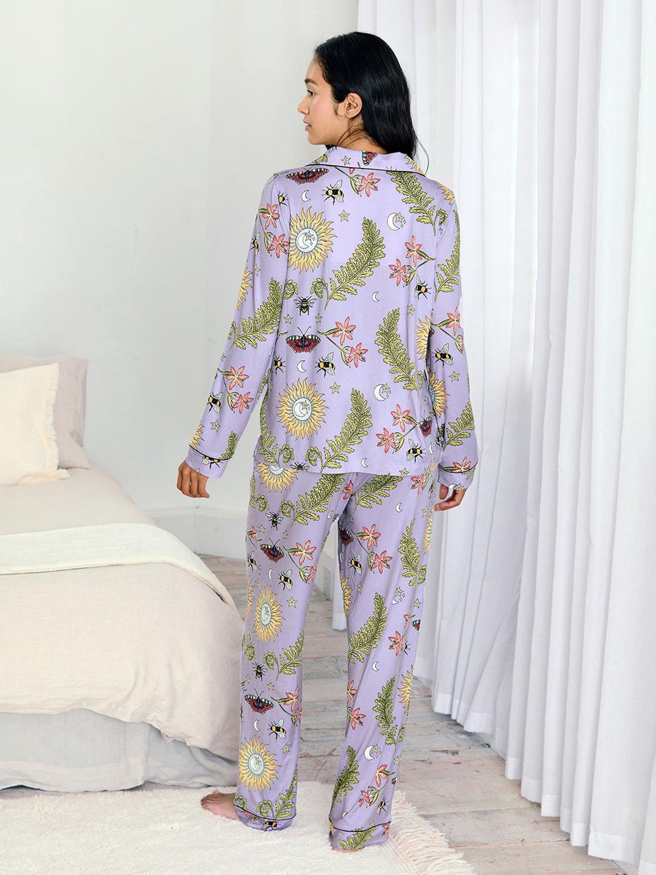 Image 4 of 6 of CHELSEA PEERS Classic Long Button Up Set - Light Purple
