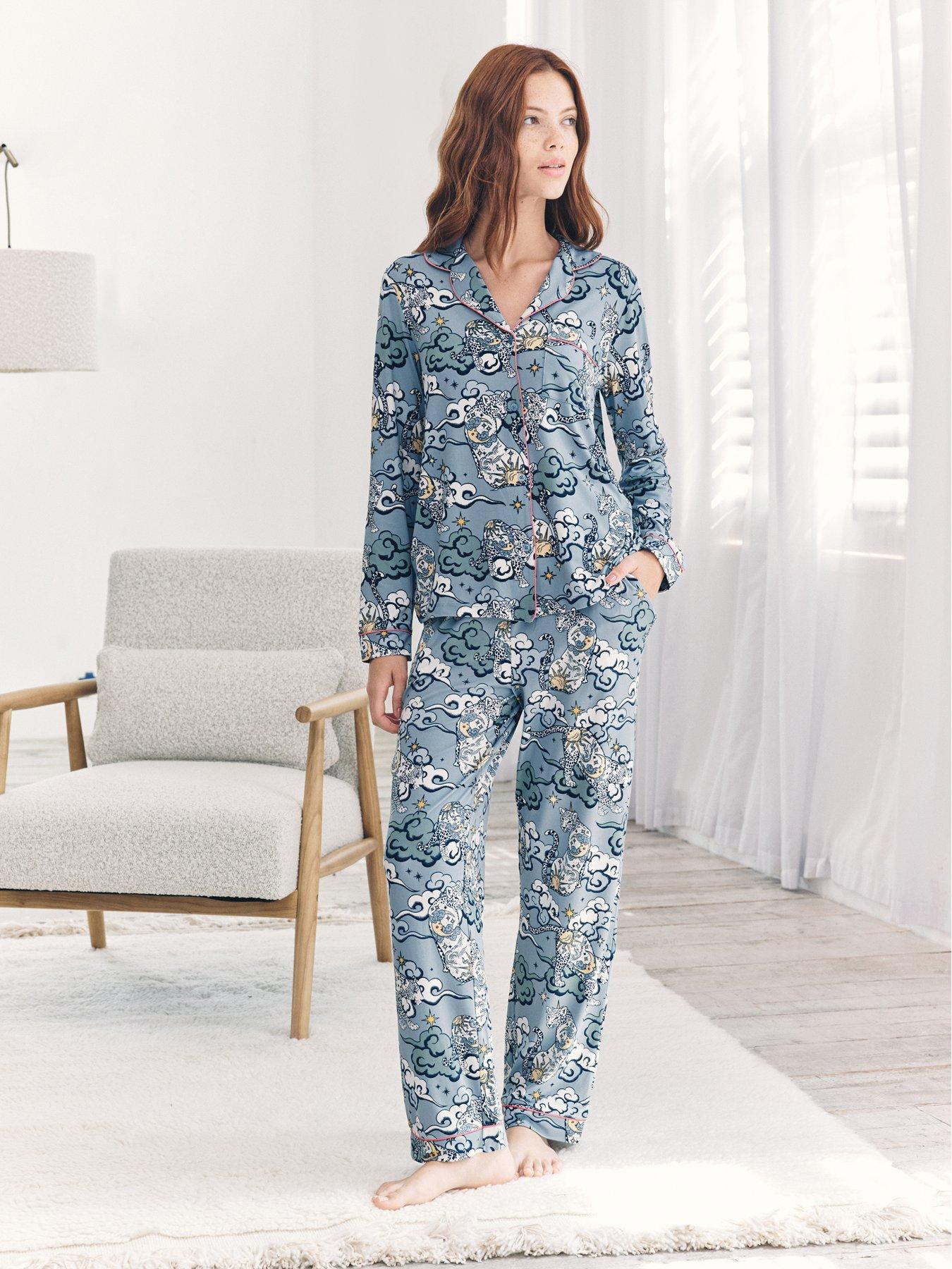 undefined Classic Long Button Up Pyjama Set In Polyester - Blue