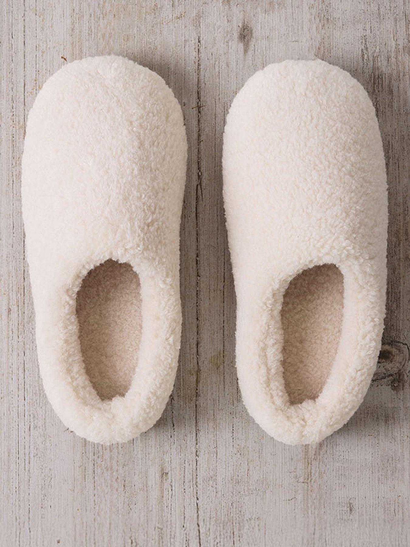  image of chelsea-peers-womens-borg-slippers-off-white