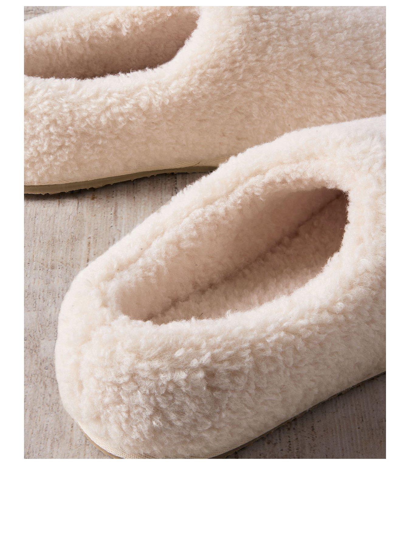  image of chelsea-peers-womens-borg-slippers-off-white