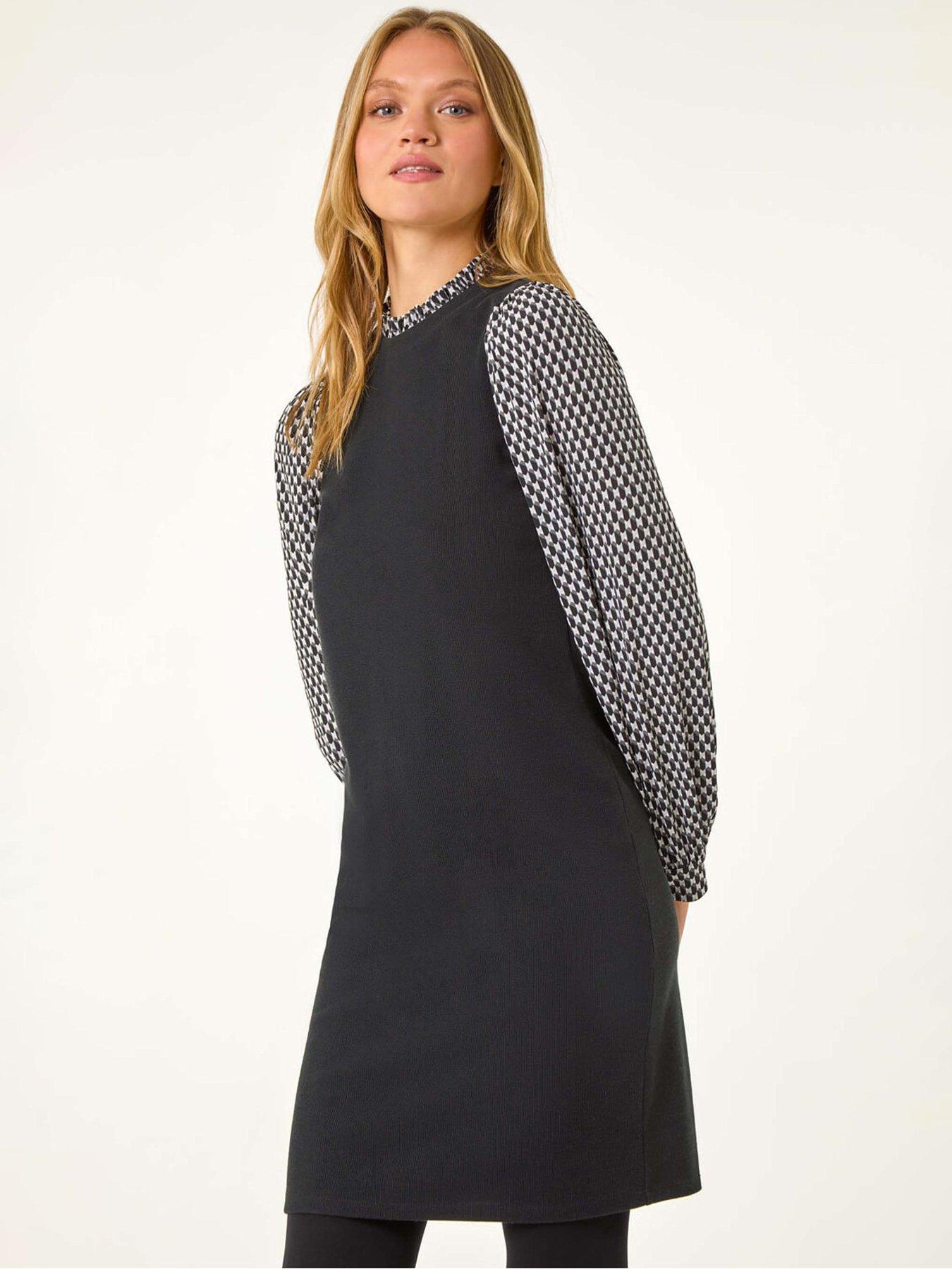 Roman Geometric Contrast Knit Dress - Black