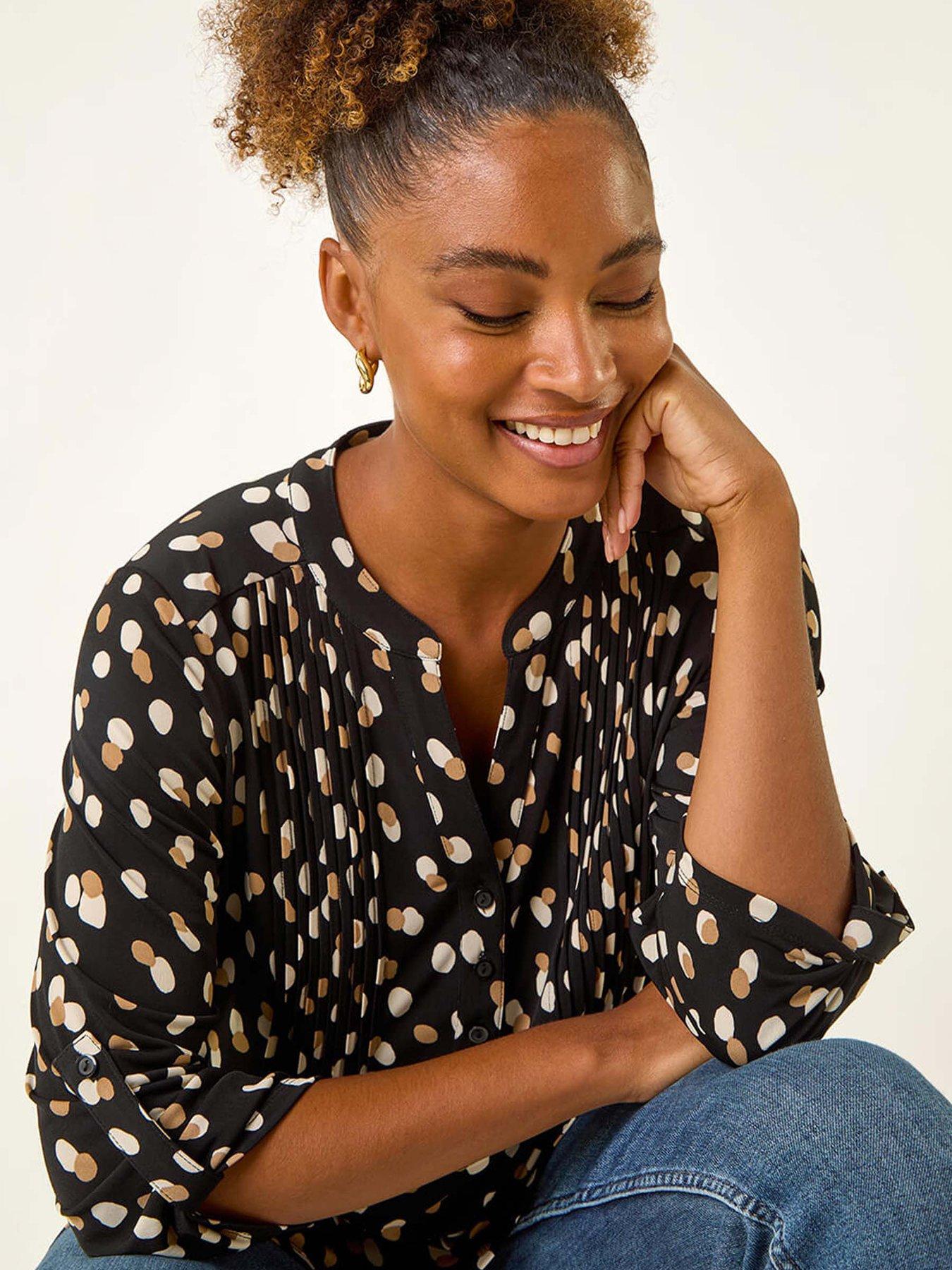 Image 4 of 5 of Roman Spot Print V-neck Stretch Shirt  - Black