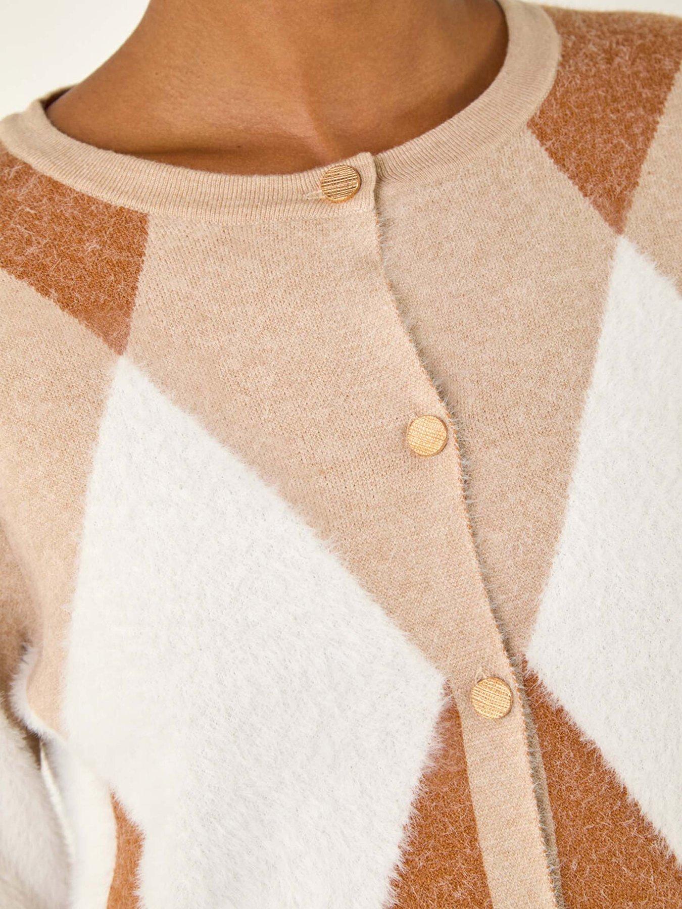 Image 5 of 5 of Roman Geometric Buttoned Knit Cardigan - Beige