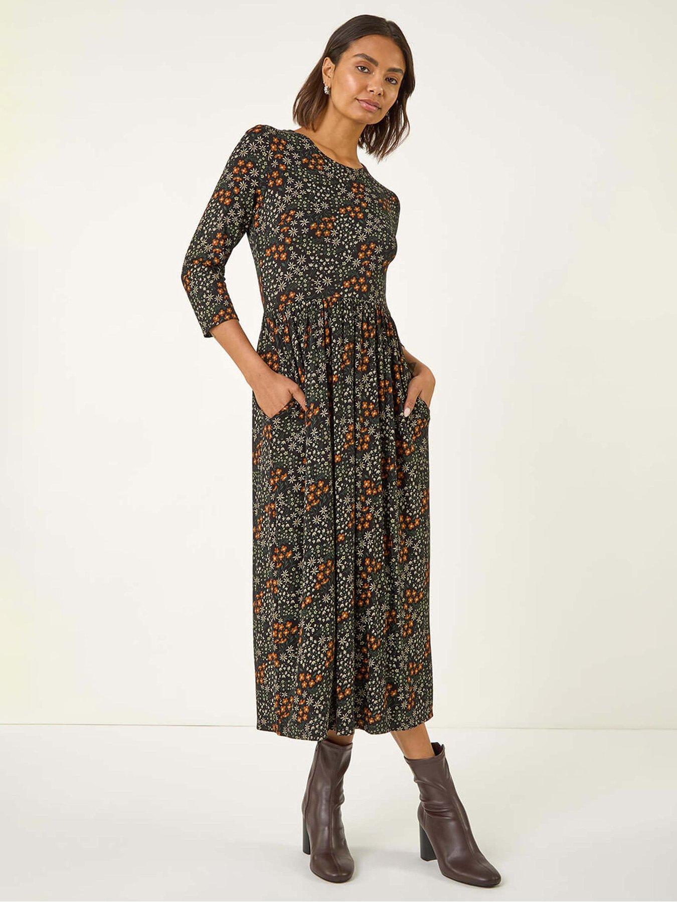 undefined Ditsy Floral Gathered Midi Dress - Black