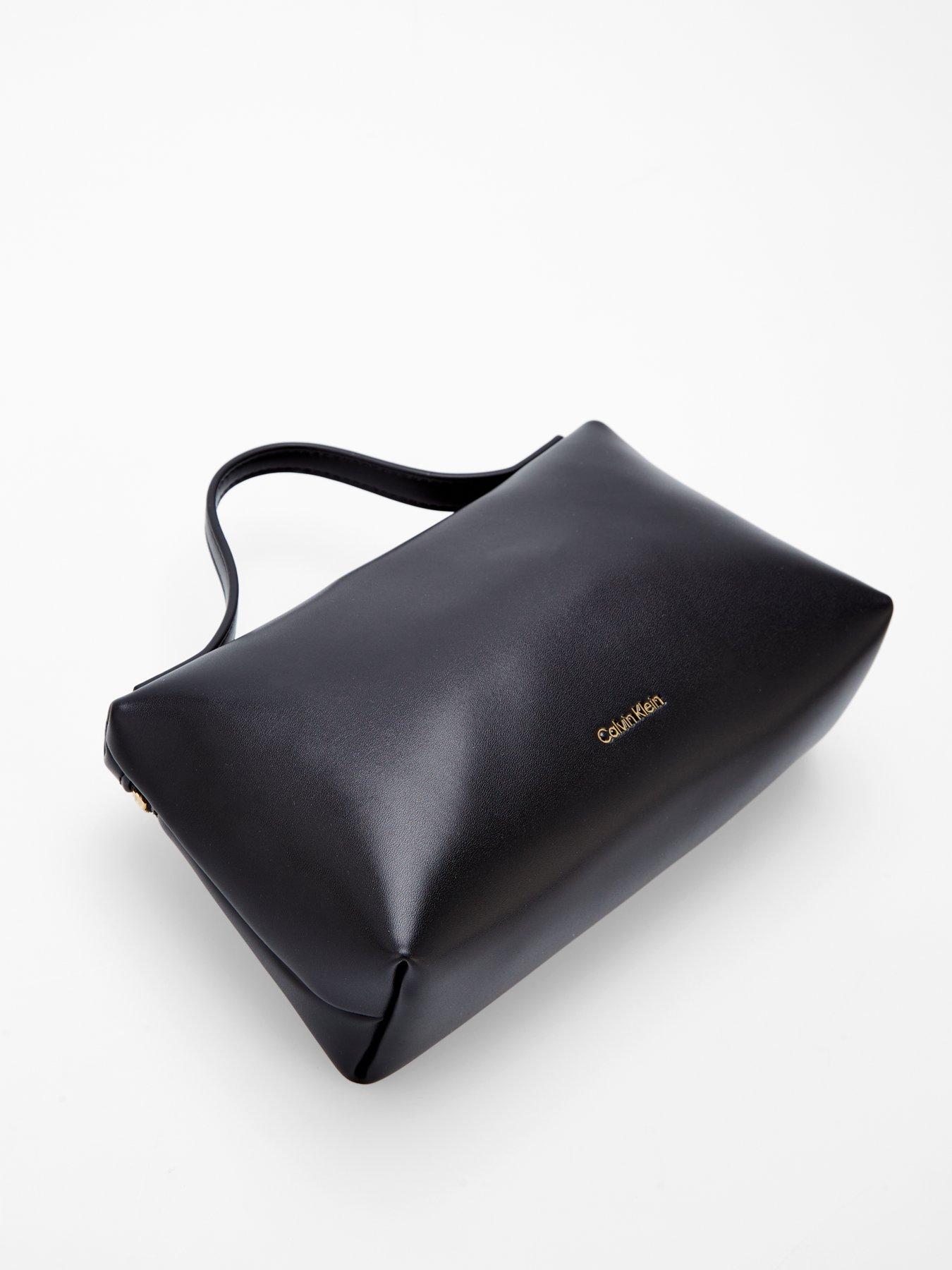  image of calvin-klein-beauty-case-giftset-aop-black