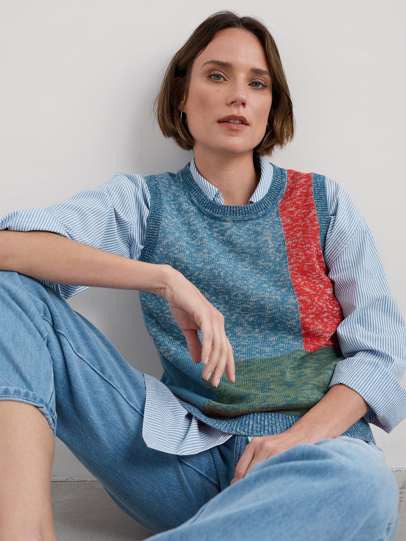 undefined Morgana Vest - Blue