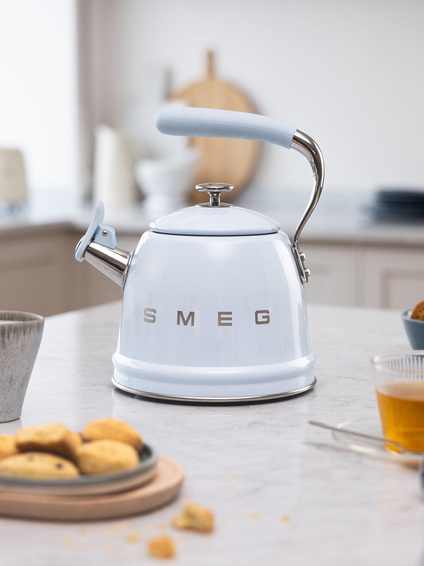 Smeg Whistling Kettle with Cool Touch Handle, 2.3L, Pastel Blue