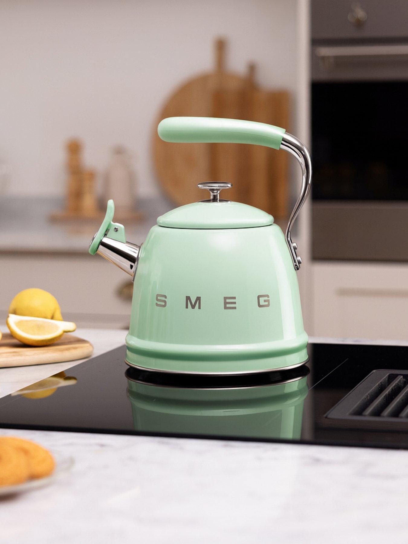 Smeg Whistling Kettle with Cool Touch Handle, 2.3L, Pastel Green
