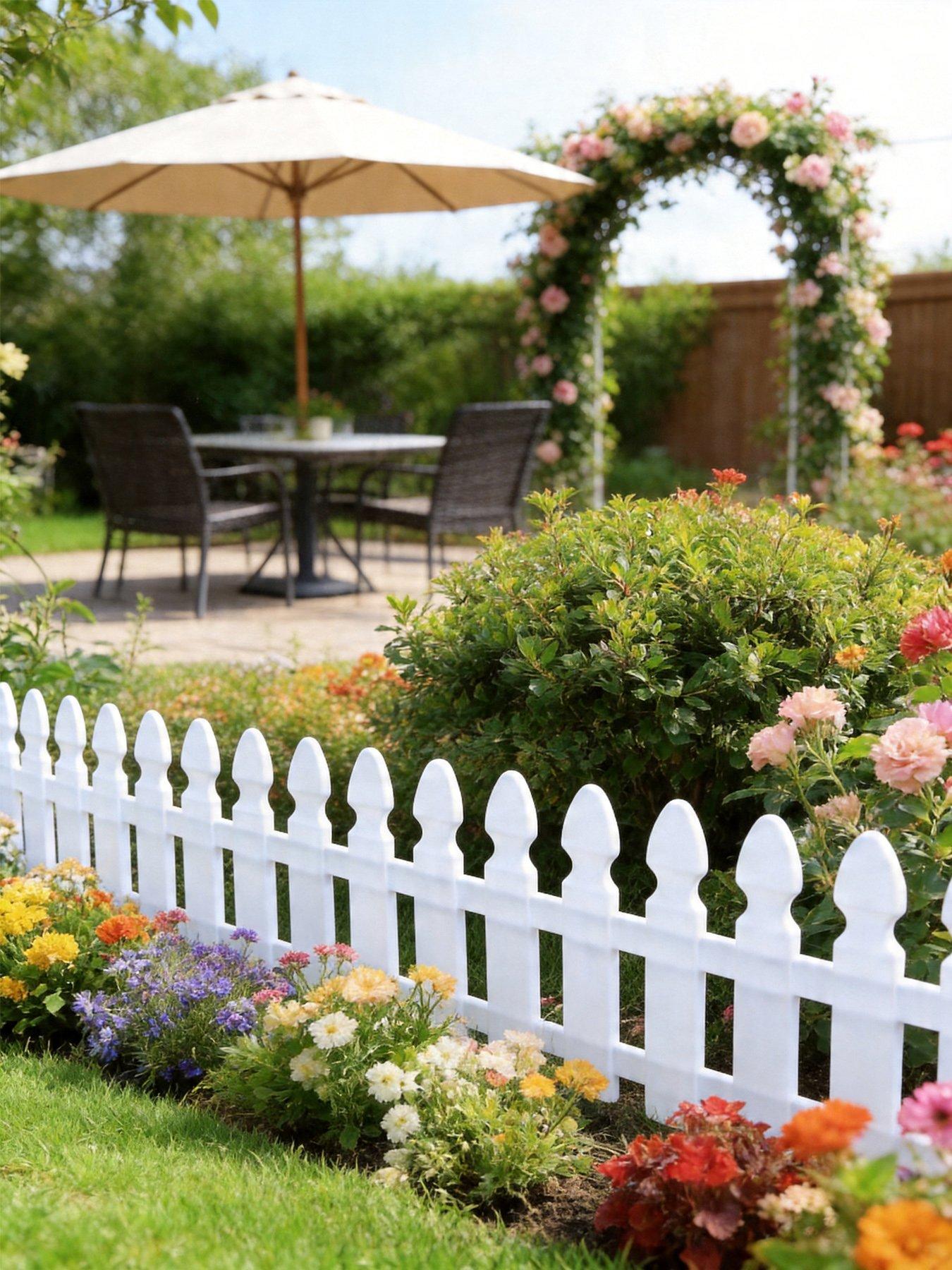 Image 4 of 7 of Living and Home 4Pcs Garden Picket Fence White