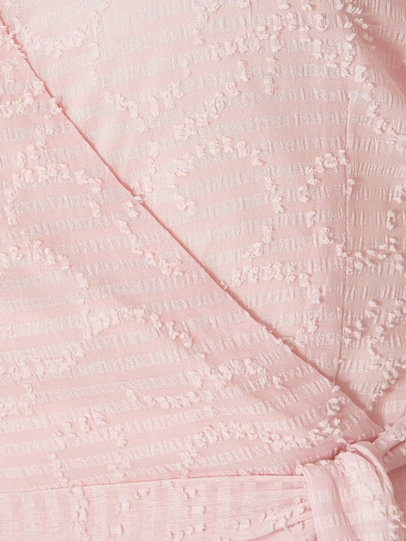 Image 6 of 6 of Quiz Pale Pink Textured Chiffon Midi Dress