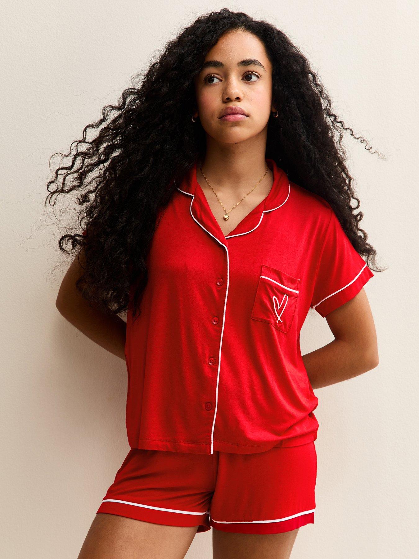 New Look 915 Girls Jersey Embroidered Heart Shirt And Shorts Pyjama Set - Red
