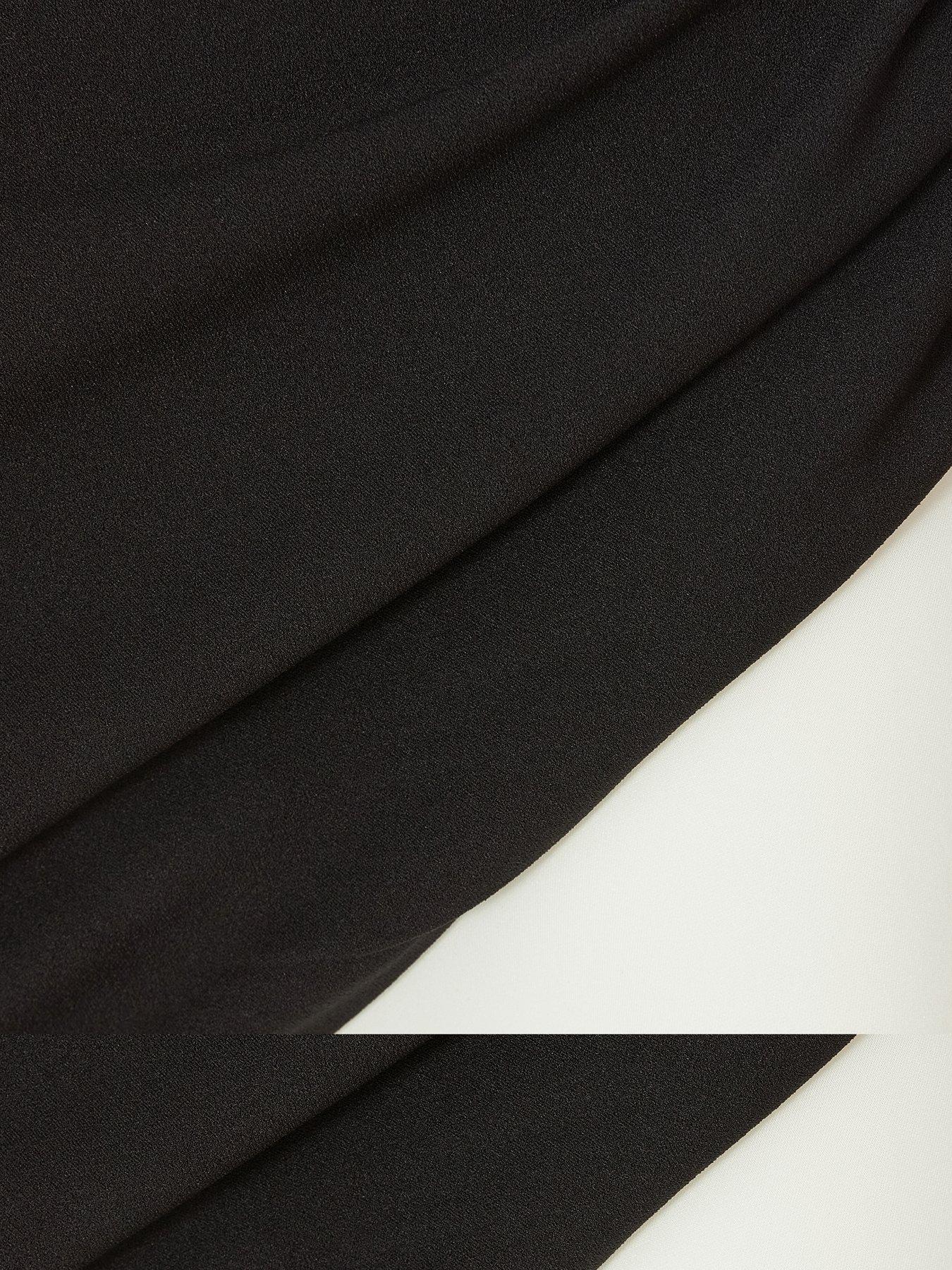 Image 6 of 6 of Quiz Black Contrast Maxi Dress