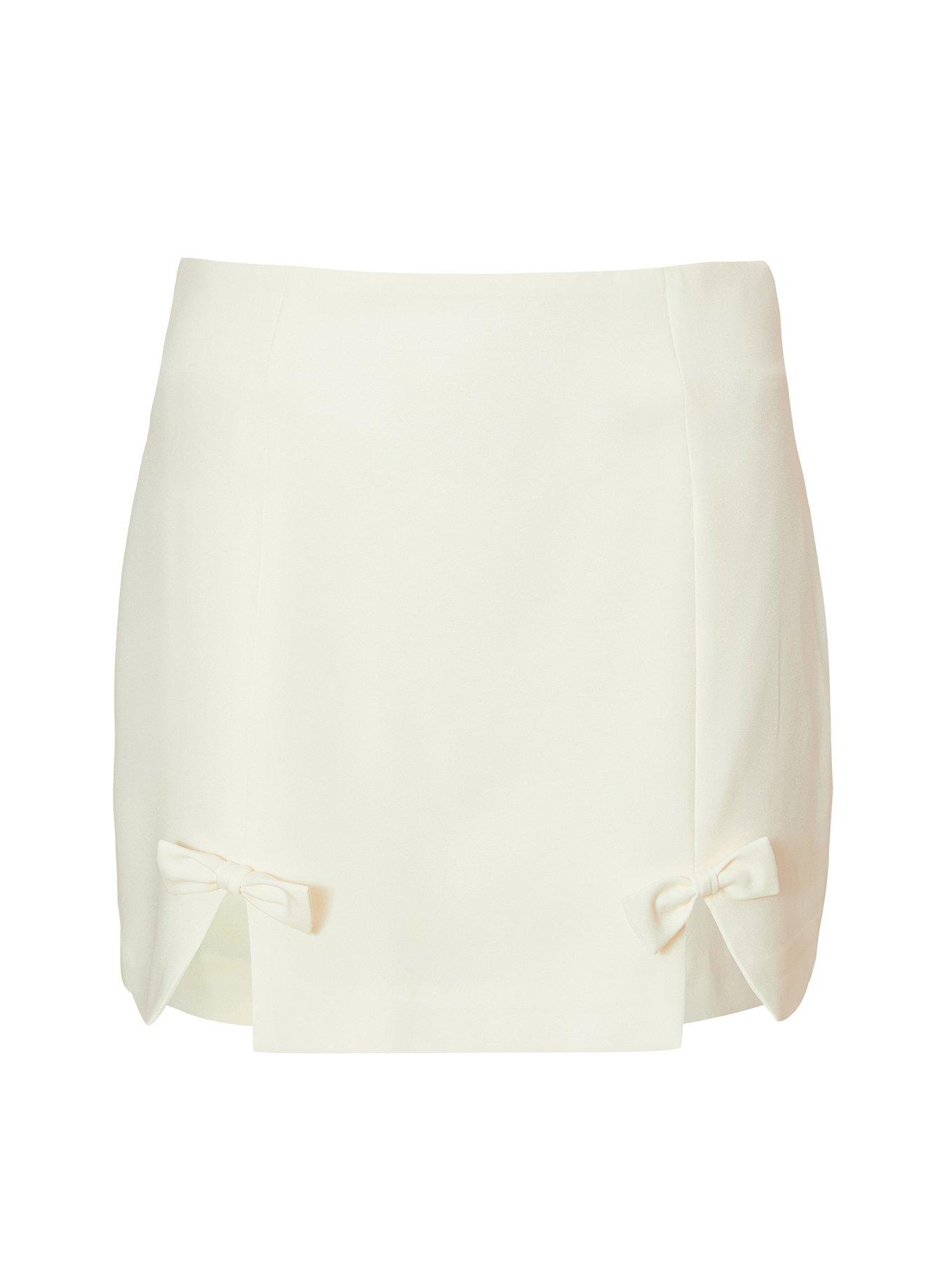 Image 4 of 6 of Quiz Cream Bow Detail Skirt