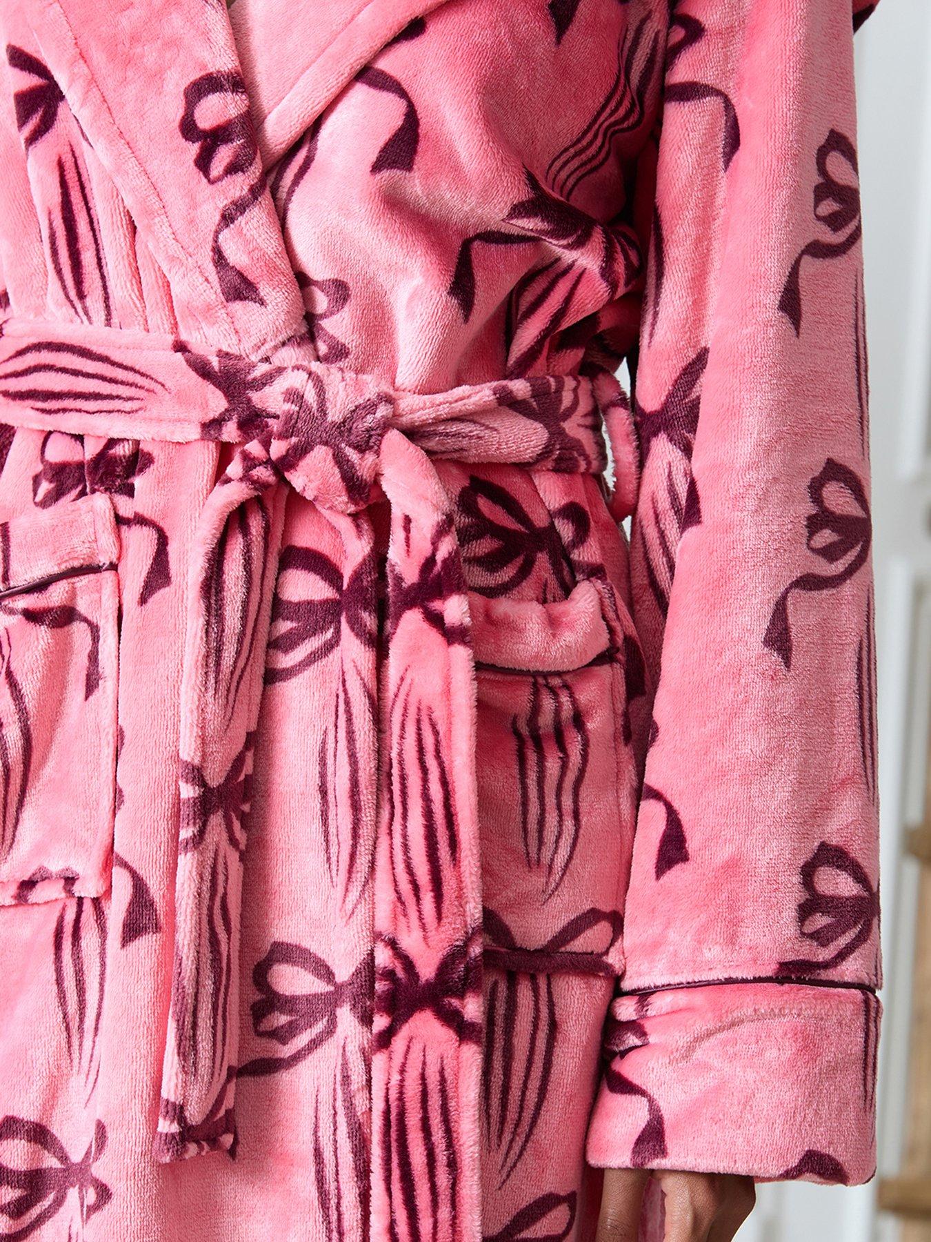 Image 4 of 5 of CHELSEA PEERS Classic Dressing Gown - Pink