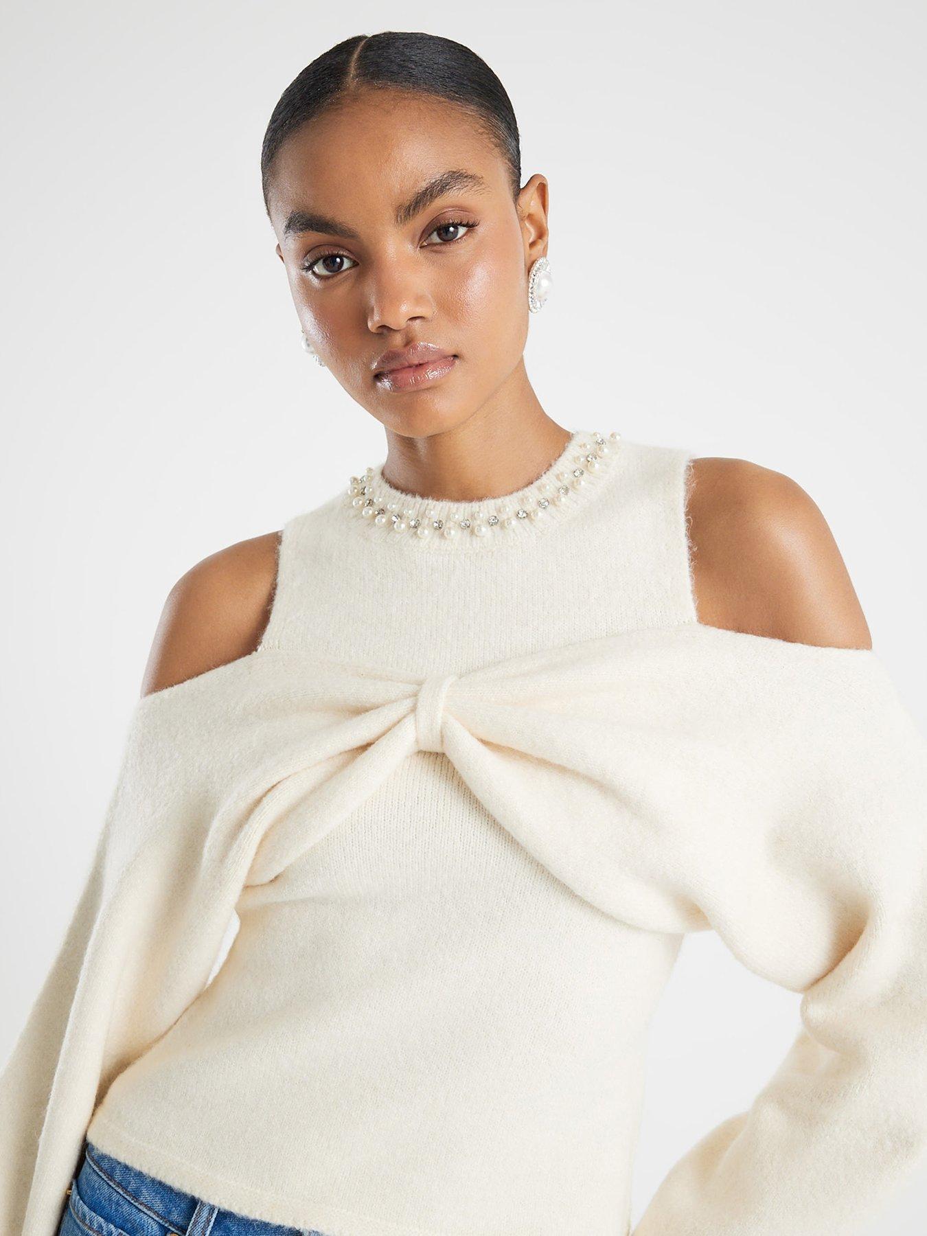 Image 4 of 4 of River Island Cold Shoulder Bow Top - Cream