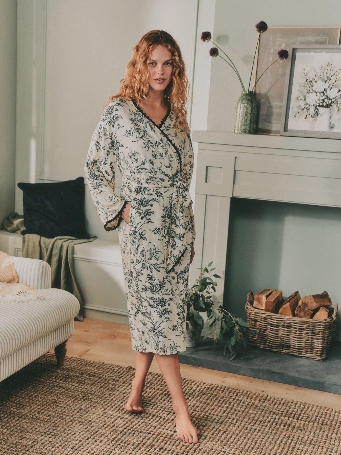 Laura Ashley Lloyd Mono Robe - Black