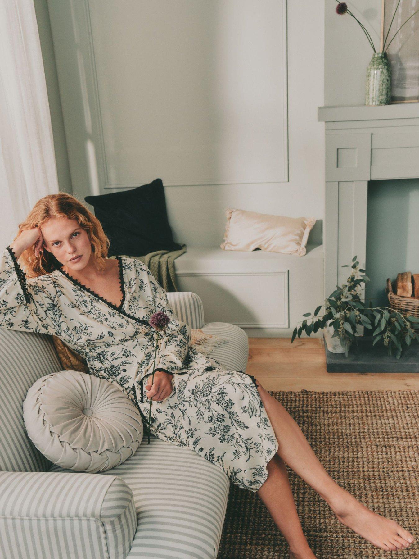 Image 3 of 6 of Laura Ashley Lloyd Mono Robe - Black