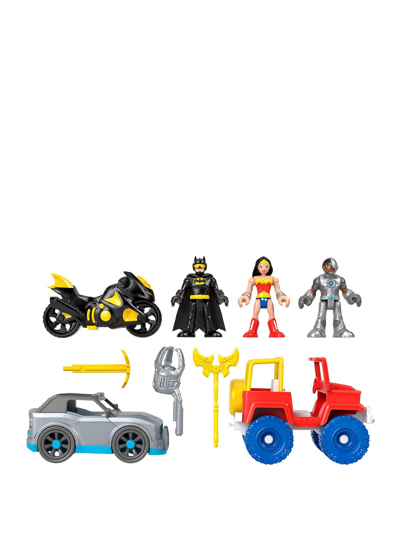 Imaginext DC Super Friends Batman Gift Set with Wonder Woman and Cyborg, 9 Piece Preschool Toy