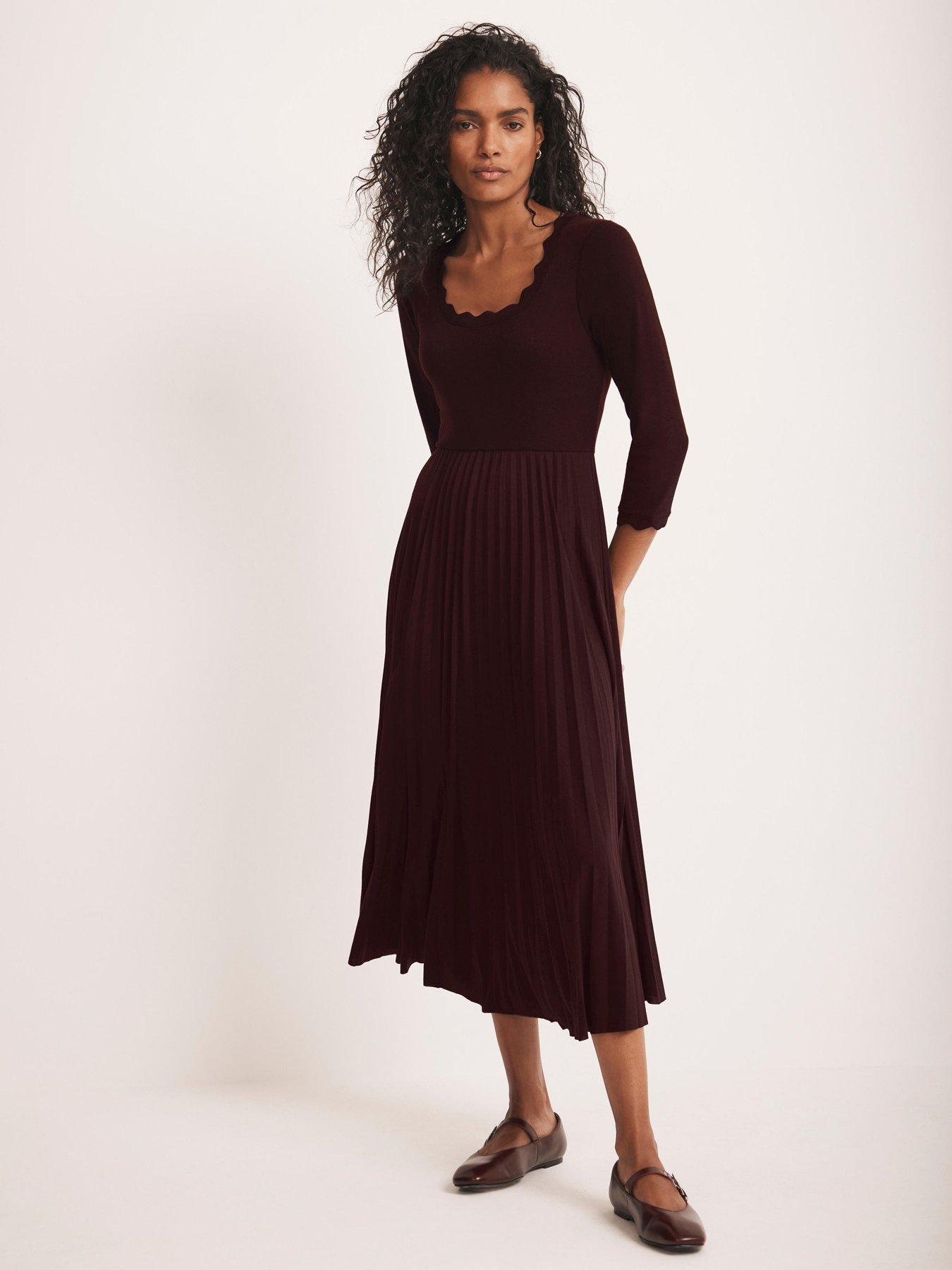 undefined Scallop Woven Mix Jersey Dress - Red