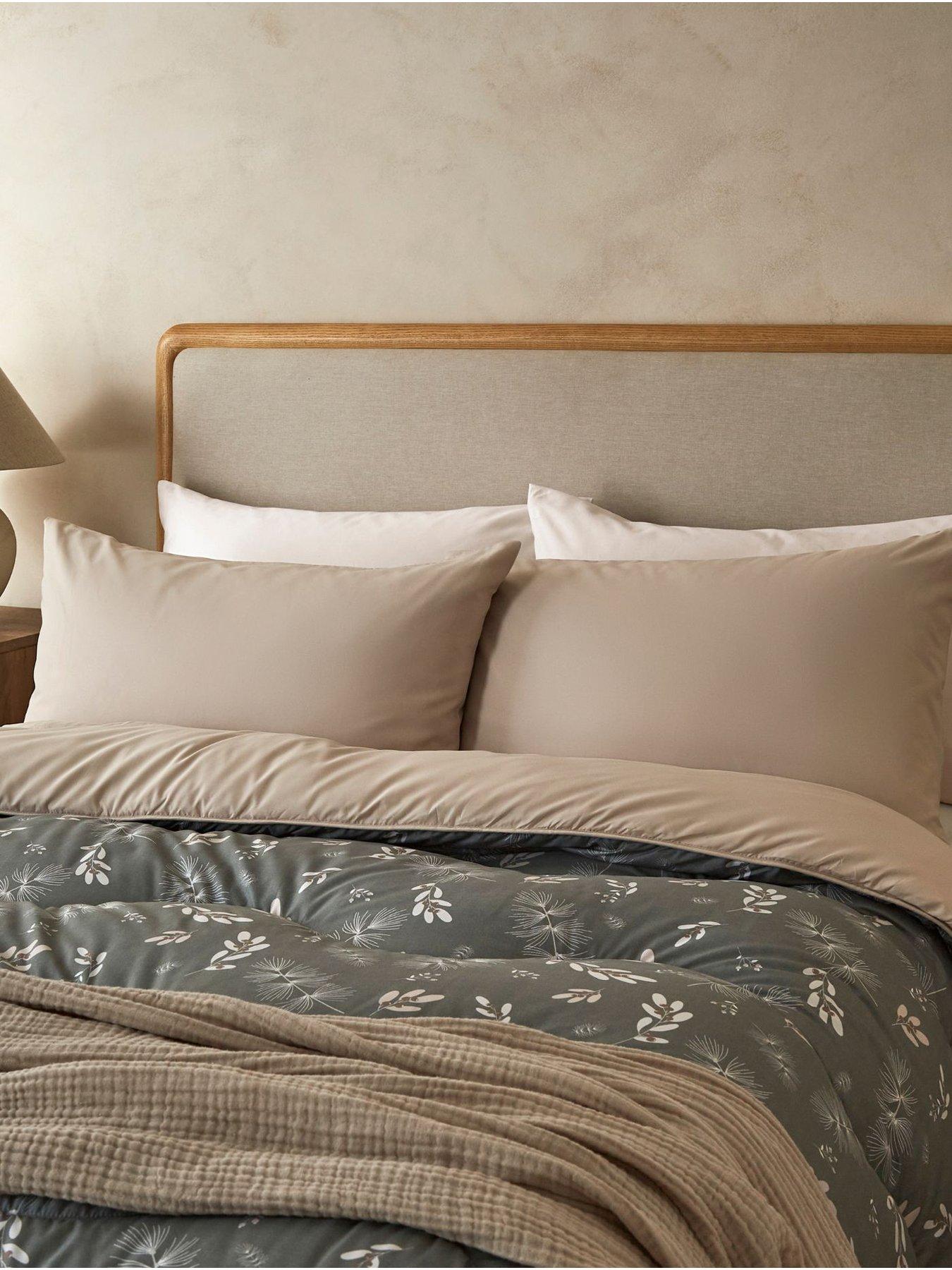 Image 3 of 5 of Night Lark Winter Sprigs 10.5 Tog Coverless Duvet Set