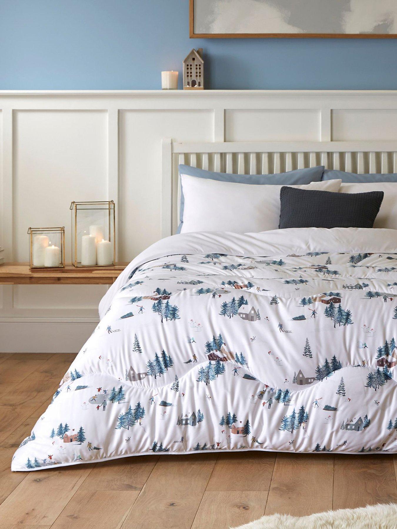 undefined Snow Day 10.5 Tog Coverless Christmas Duvet Set