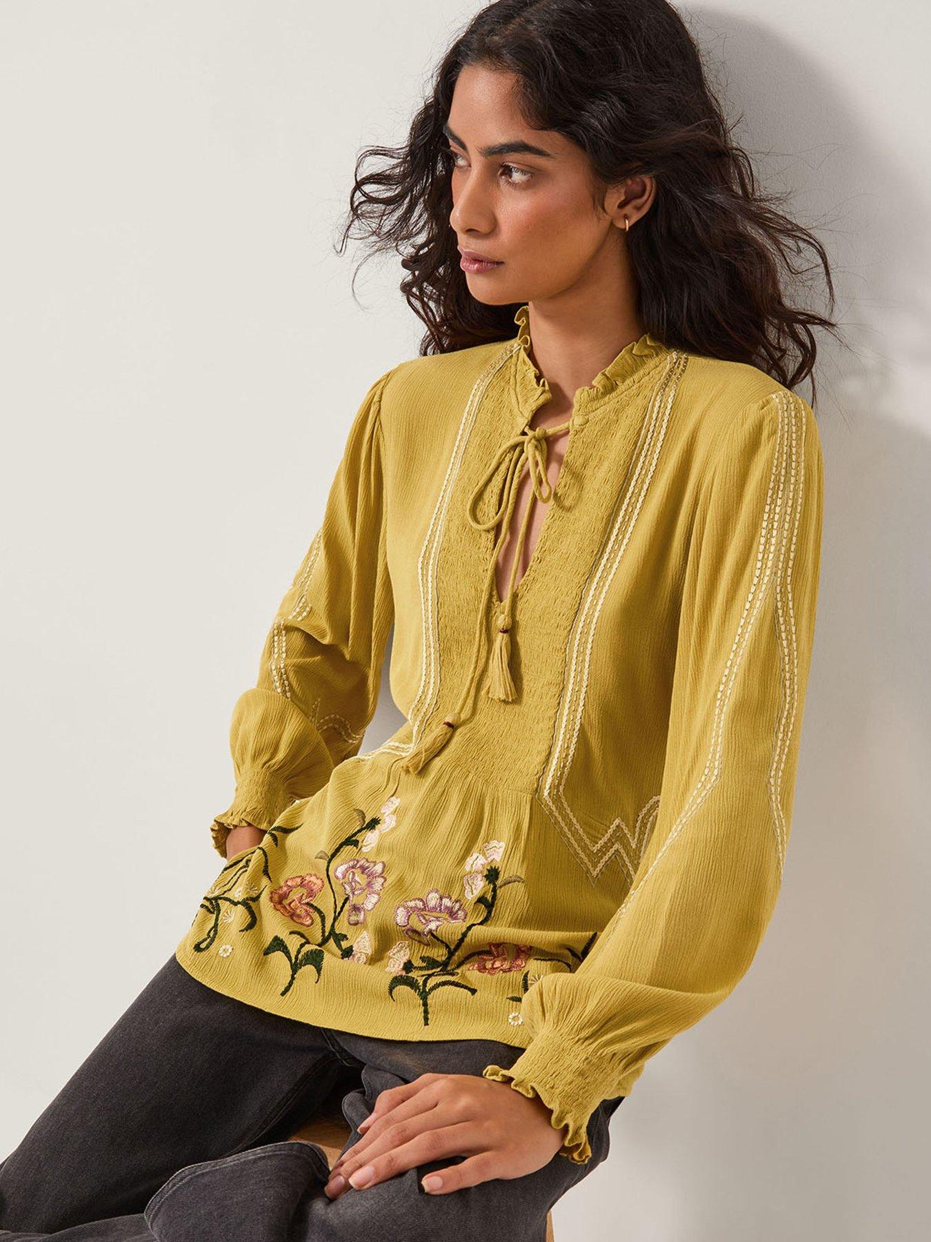 undefined Heidi Embroidered Top - Green