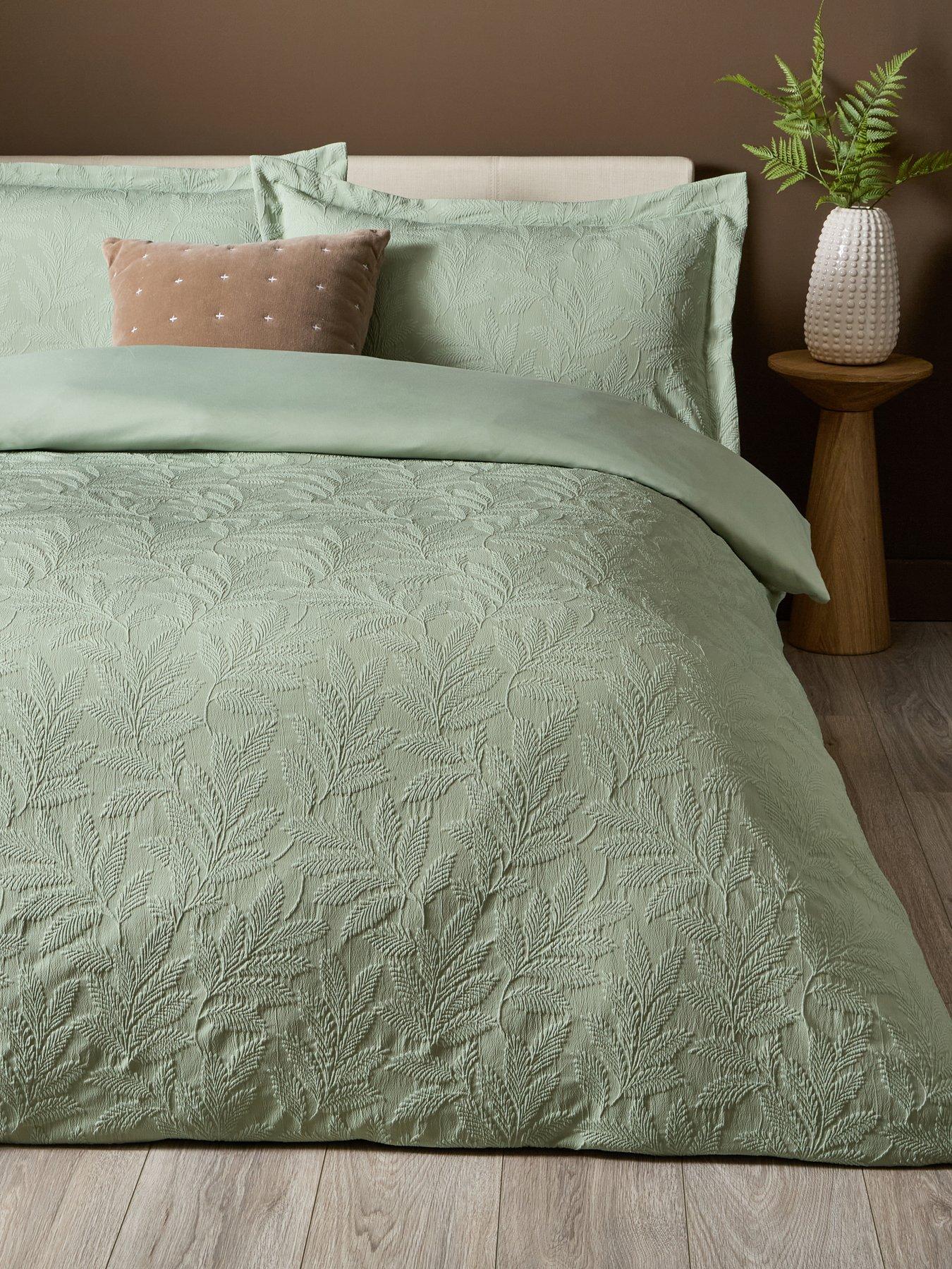 The Very Collection Eden Leaf Jacquard Duvet Set