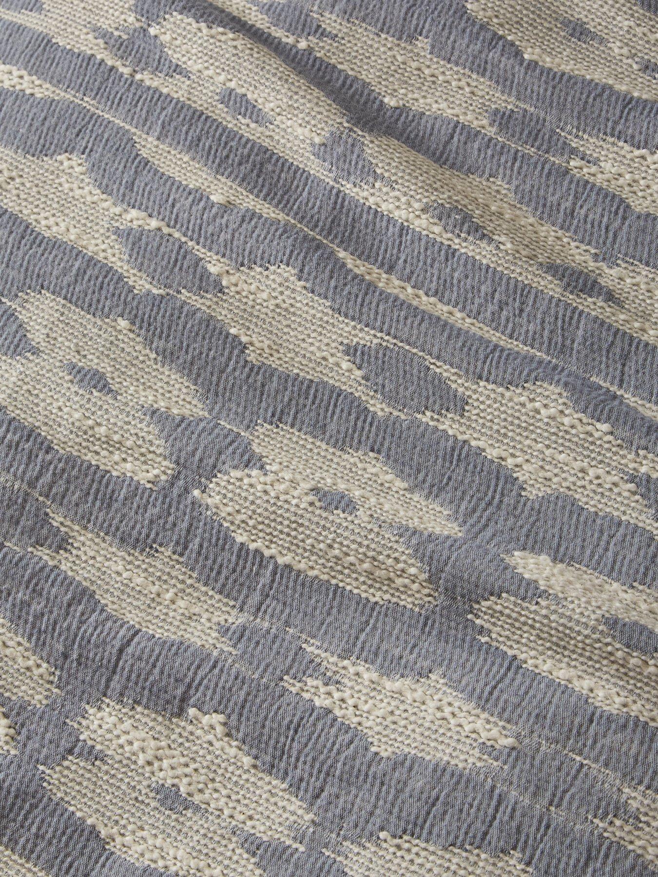 Image 3 of 5 of The Very Collection Zen Woven Jacquard Duvet Set