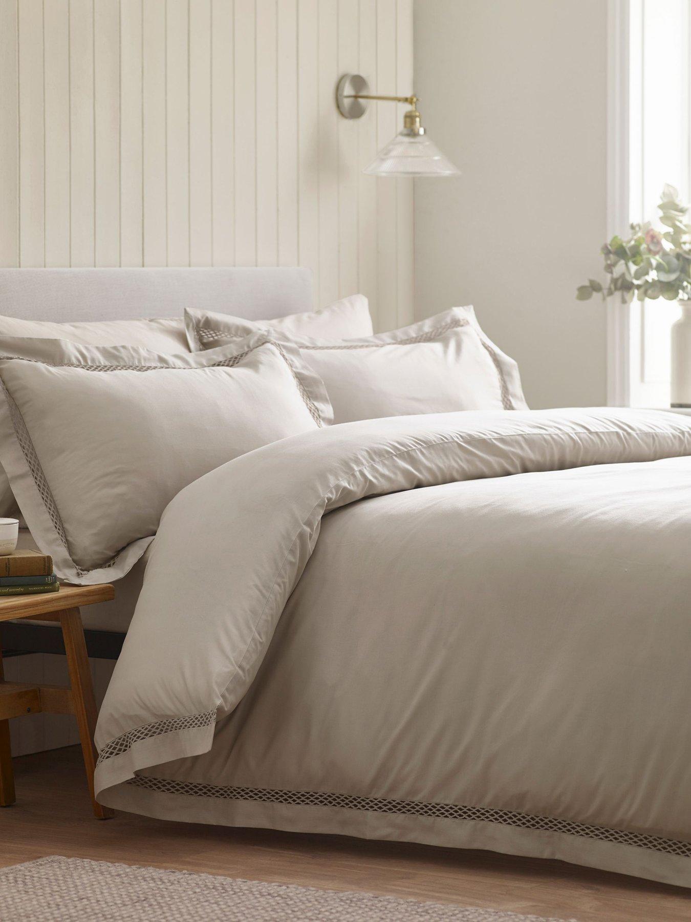 undefined Classic Lattice Lace Duvet Set