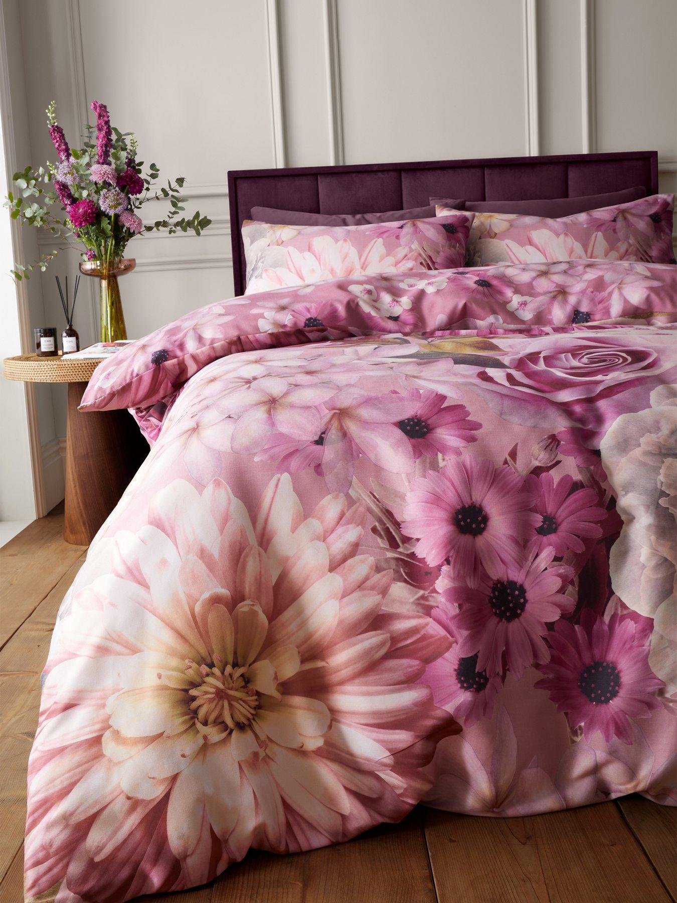 Image 5 of 5 of RHS X Catherine Lansfield Rosemoor Floral Duvet Set