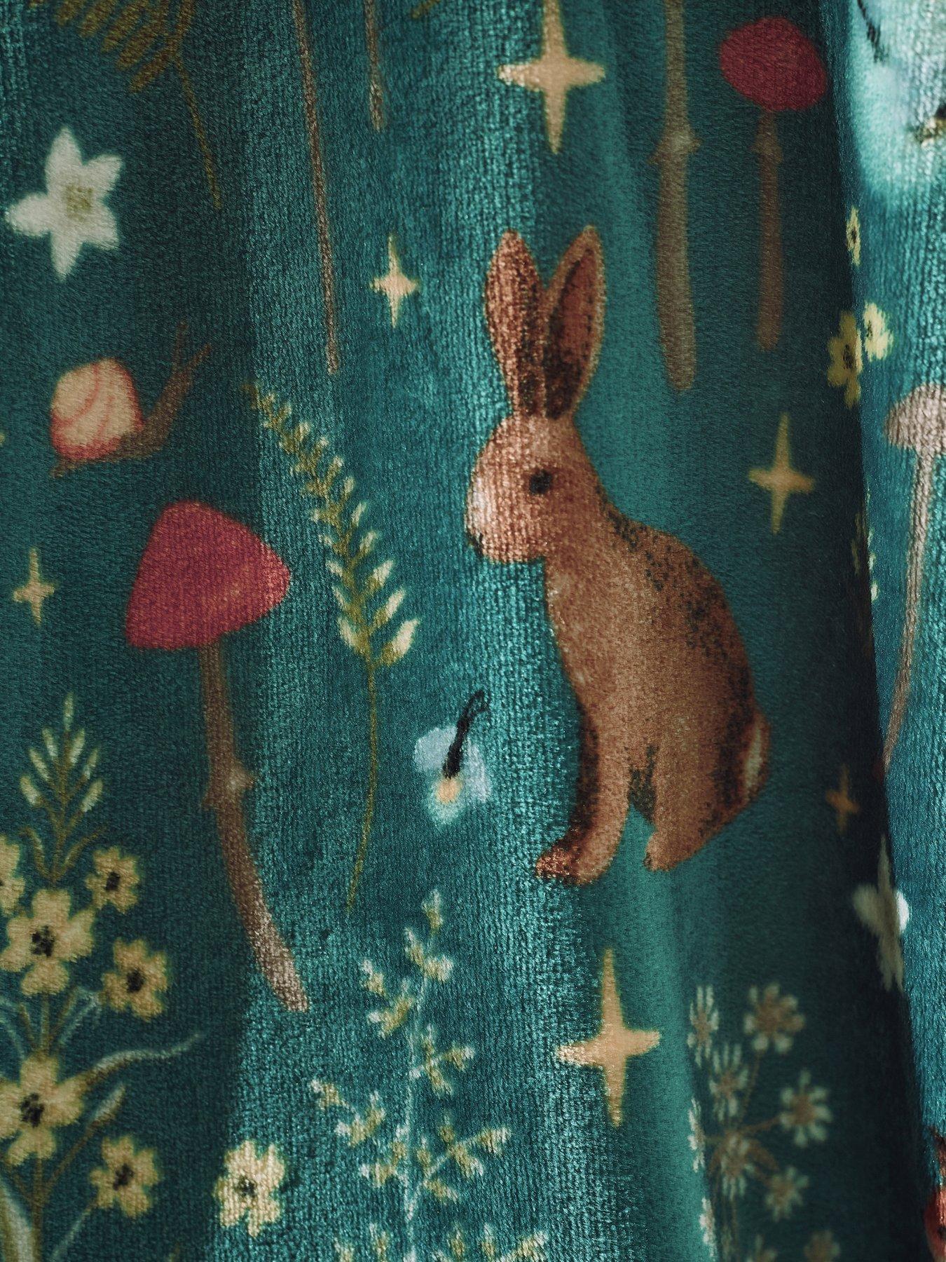Image 3 of 4 of Catherine Lansfield Enchanted Twilight Throw- 130x170cm