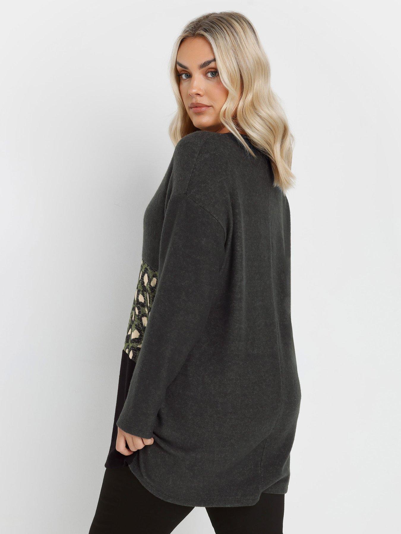 Image 2 of 4 of Yours Curve Animal Colour Block Jumper - Grey