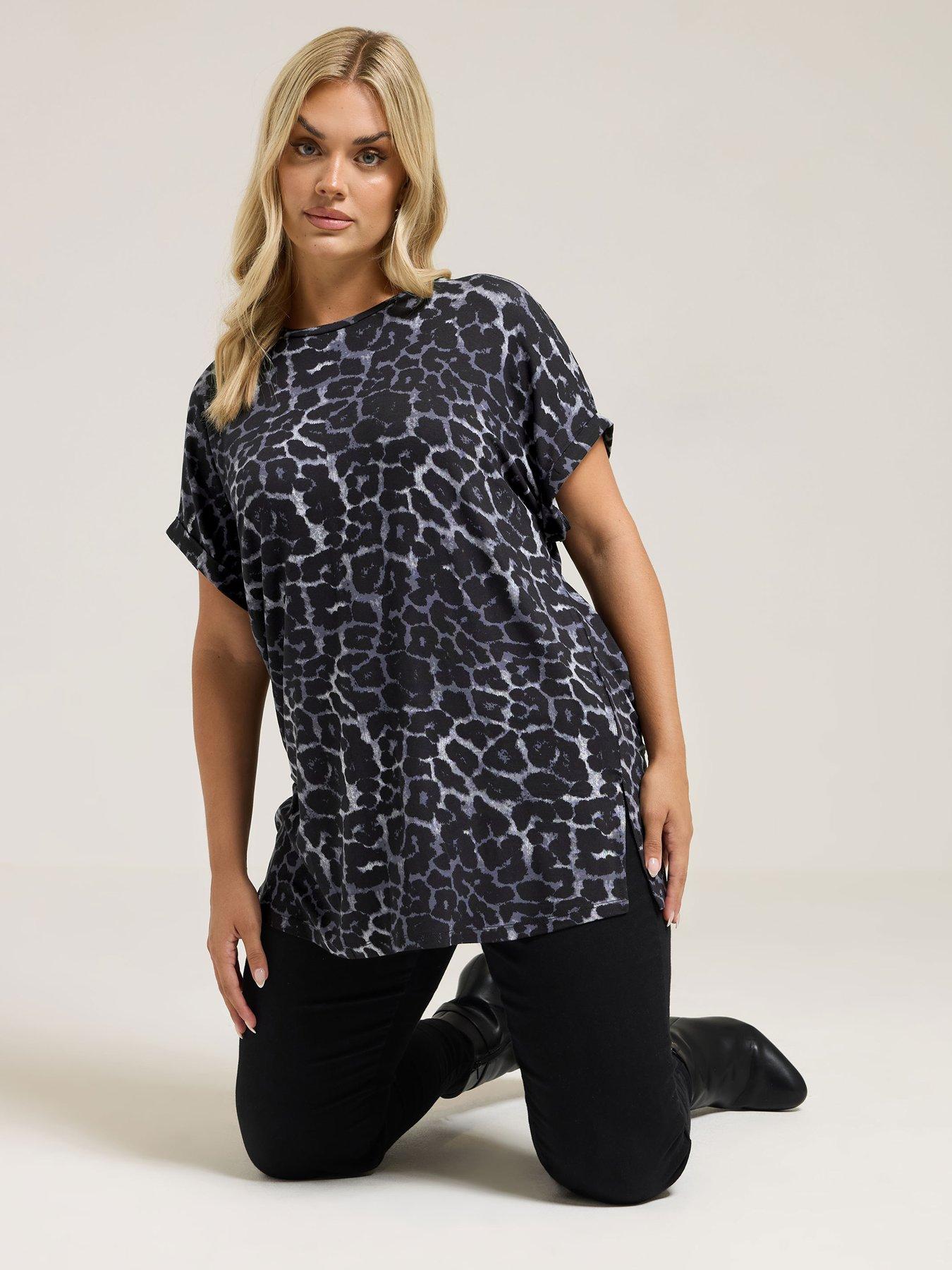 Image 1 of 4 of Yours Curve Raglan T-Shirt - Black