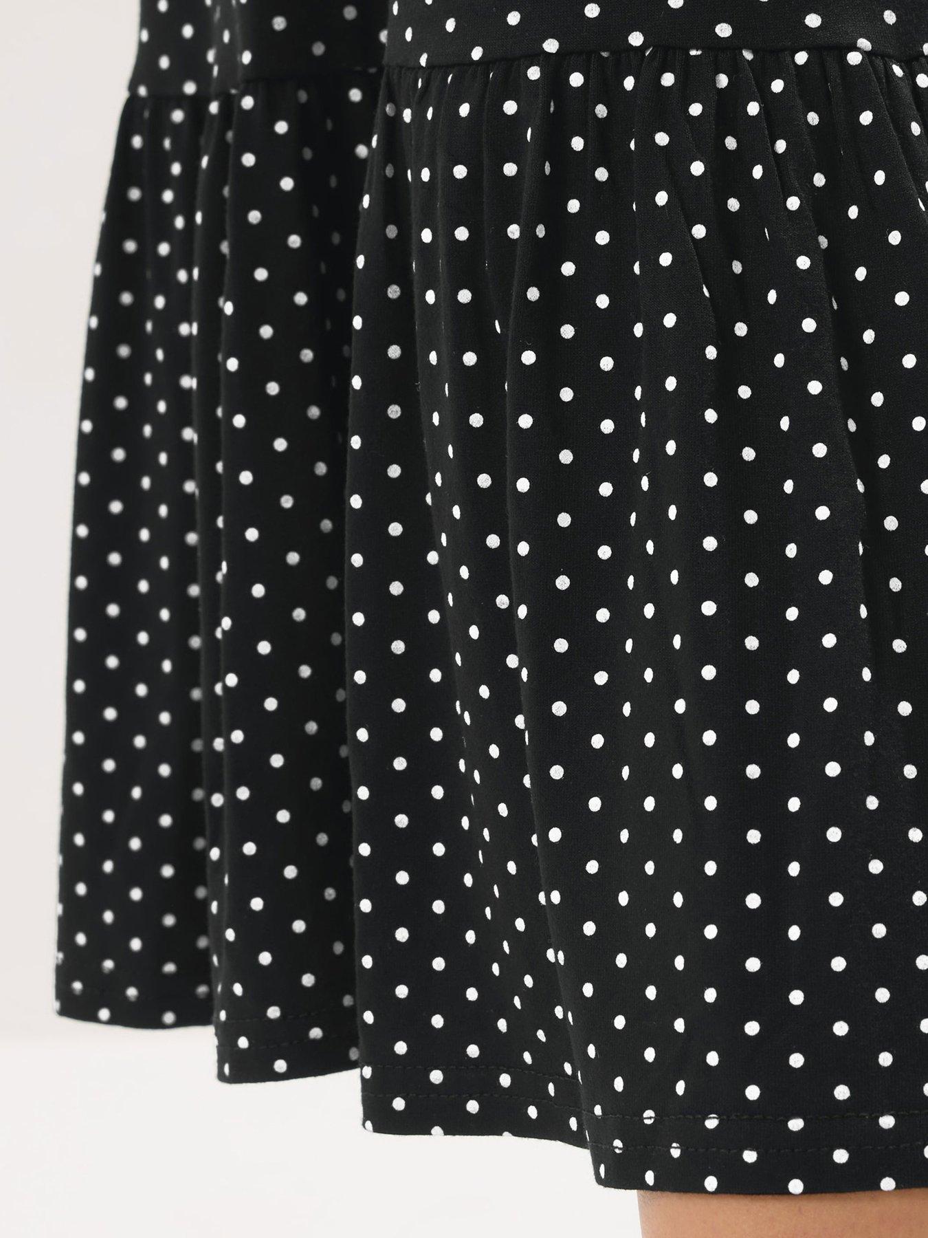 Image 4 of 4 of PixieGirl Petite Spot Short Sleeve Midi Dress - Black