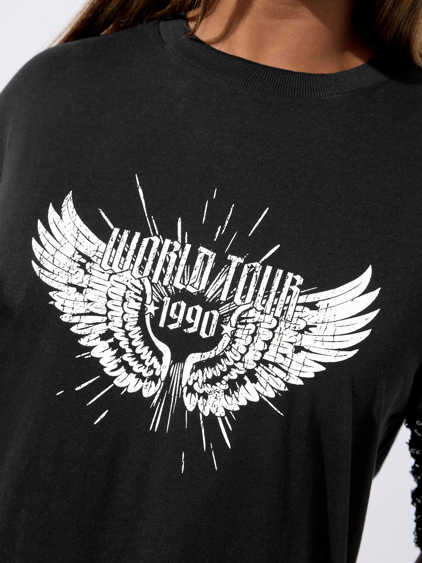 Image 4 of 4 of Yours Curve Sequin Sleeve Graphic T-Shirt - Black